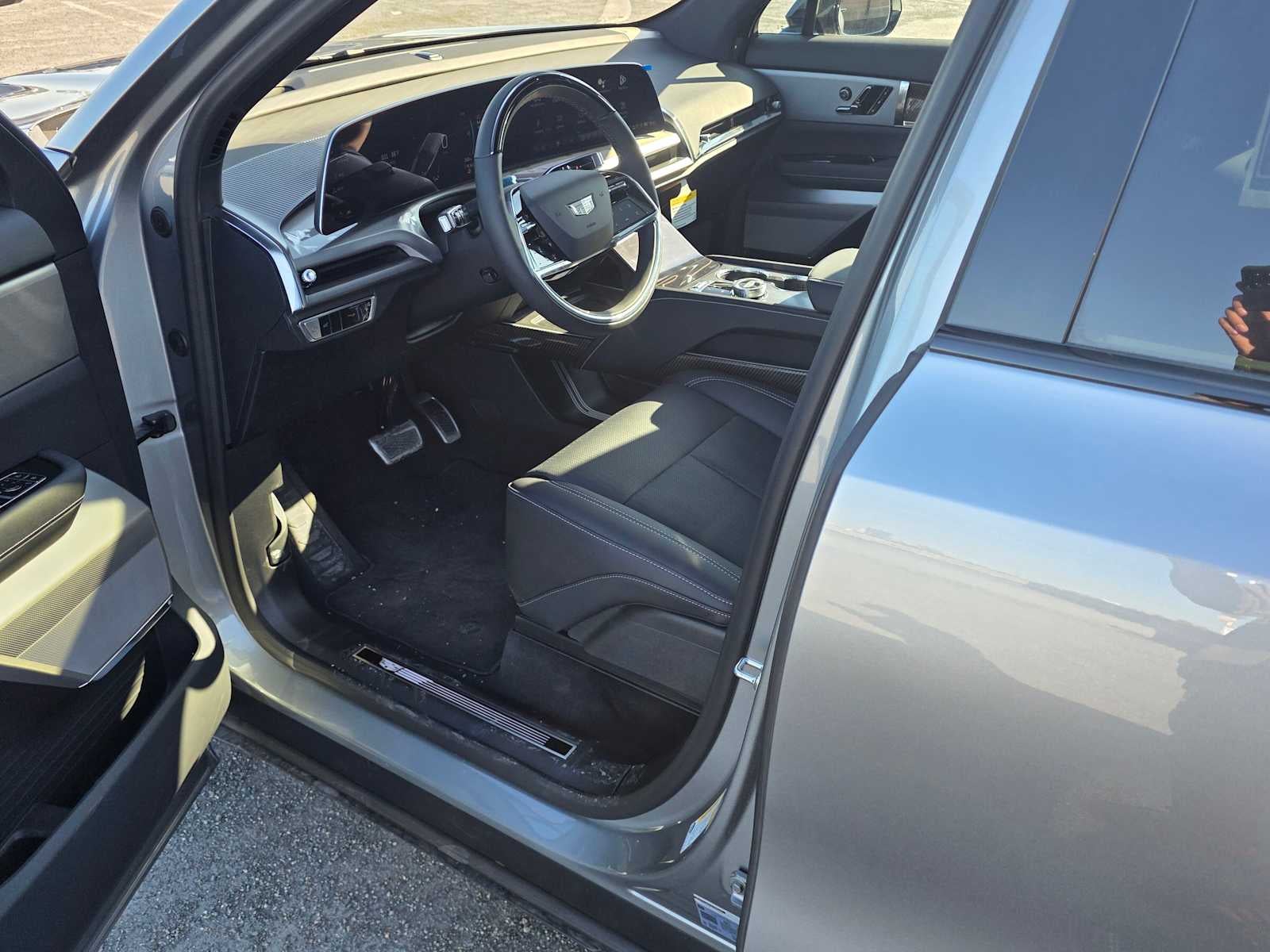 2026 Cadillac VISTIQ Sport