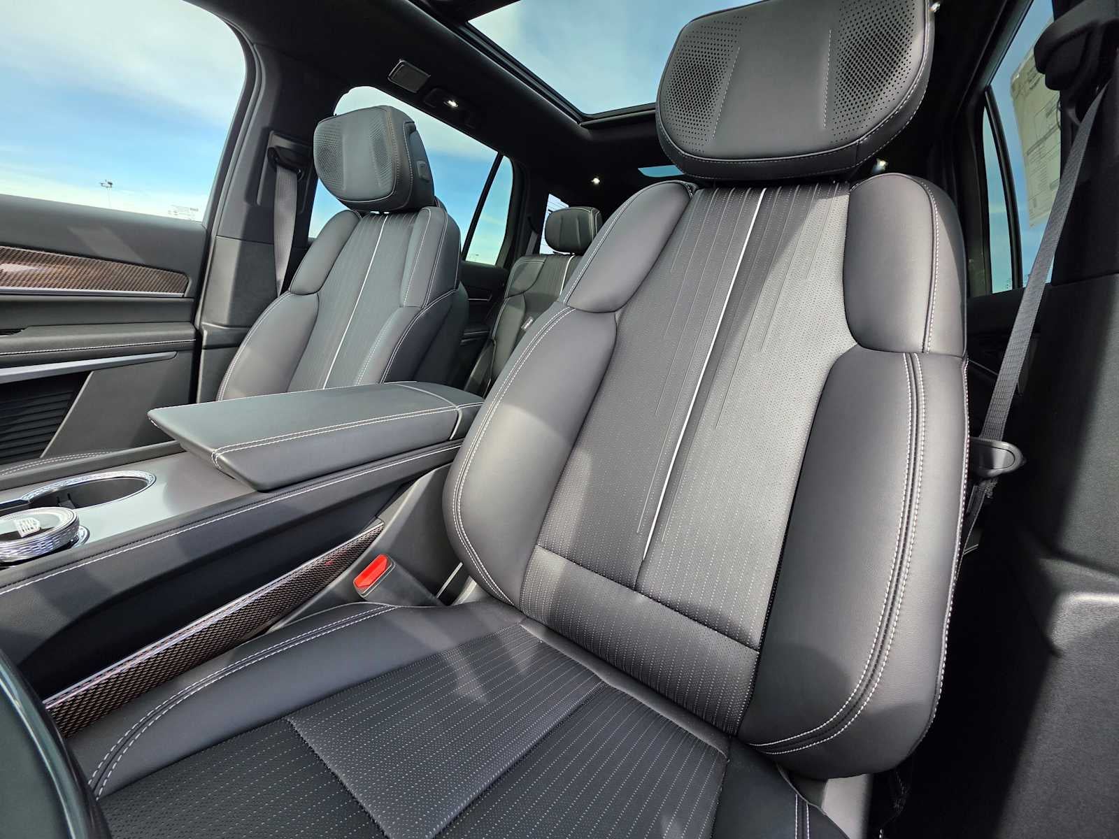 2026 Cadillac VISTIQ Sport