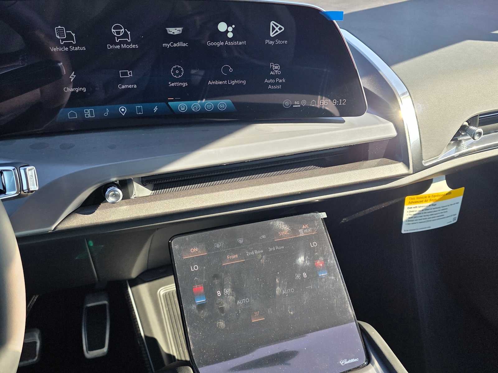 2026 Cadillac VISTIQ Sport