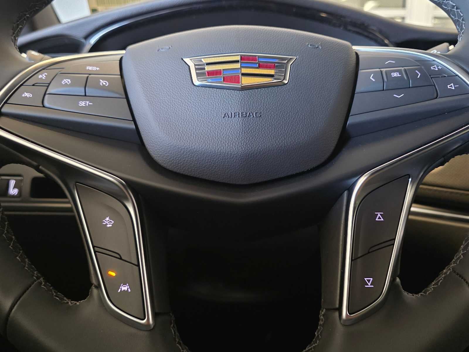 2026 Cadillac XT5 AWD Luxury