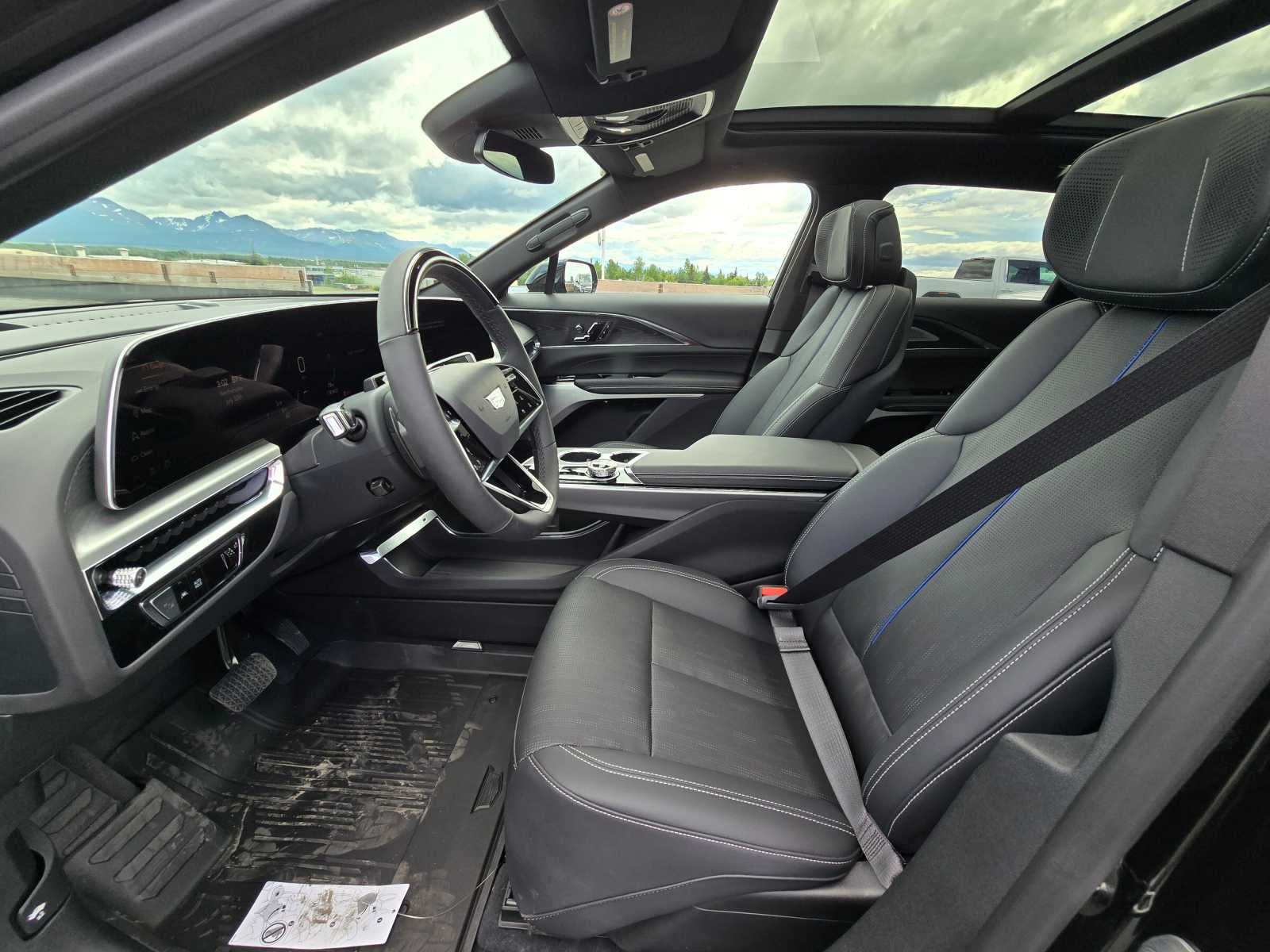 2024 Cadillac LYRIQ Sport