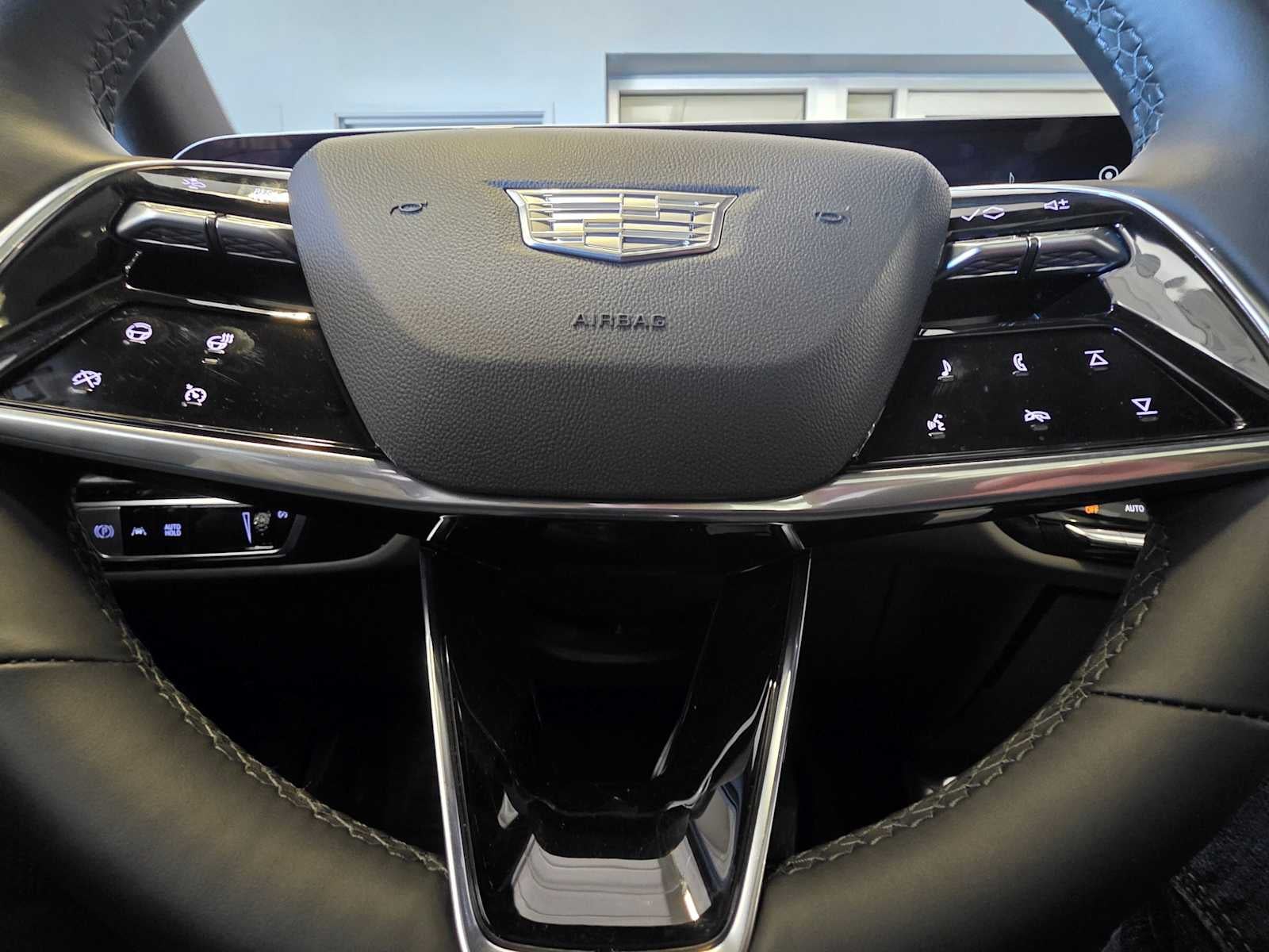 2024 Cadillac LYRIQ Sport