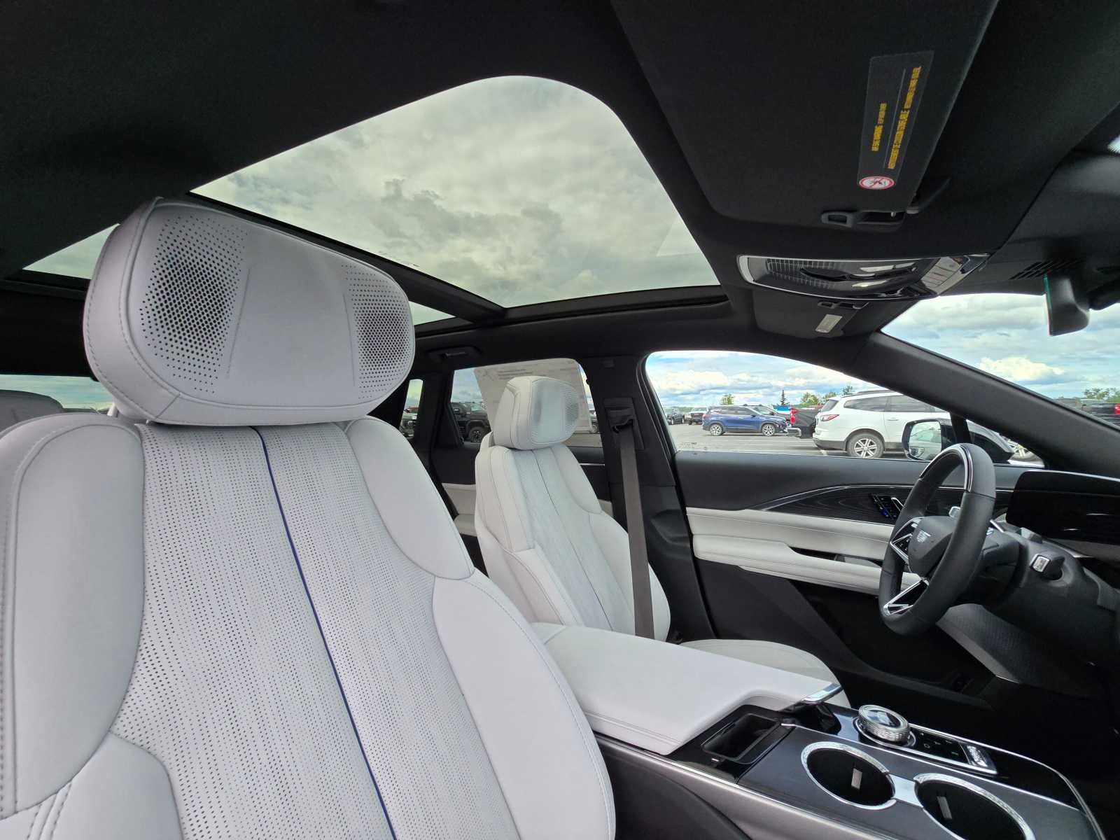 2024 Cadillac LYRIQ Sport