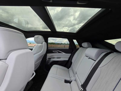 2024 Cadillac LYRIQ Sport