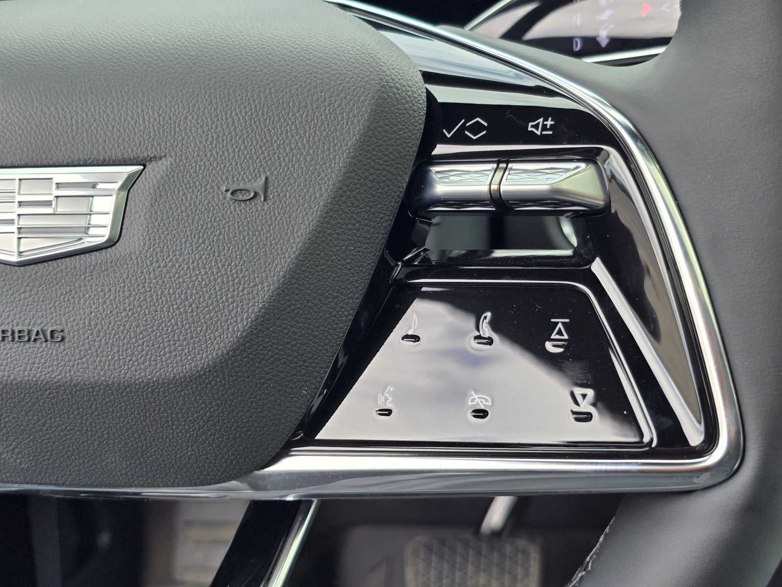 2024 Cadillac LYRIQ Sport
