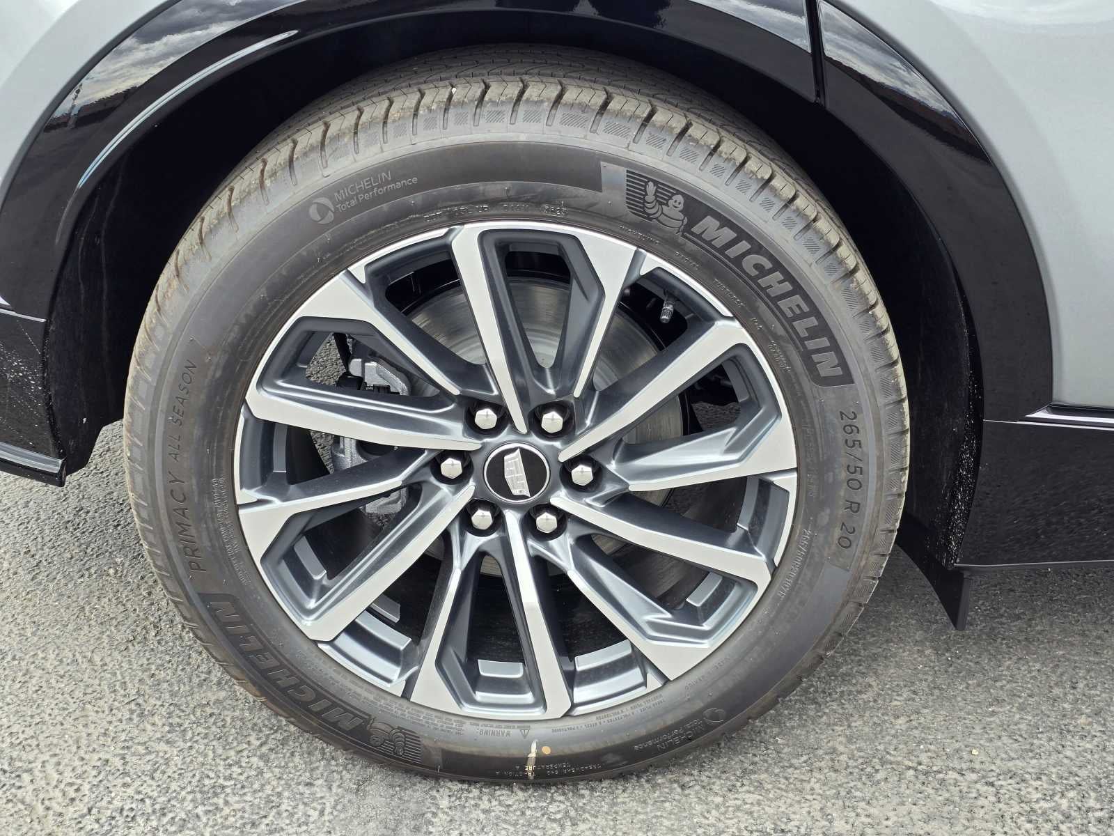 2024 Cadillac LYRIQ Sport