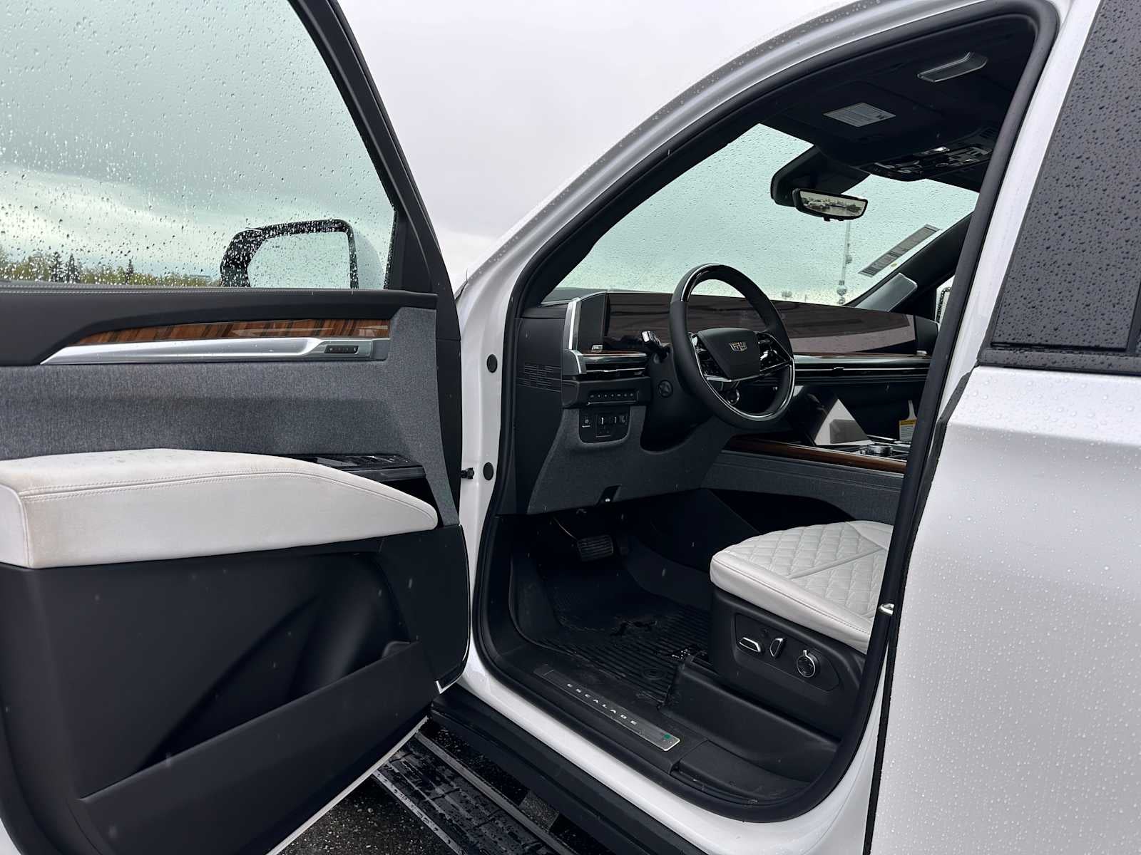 2025 Cadillac Escalade ESV 4WD Sport Platinum