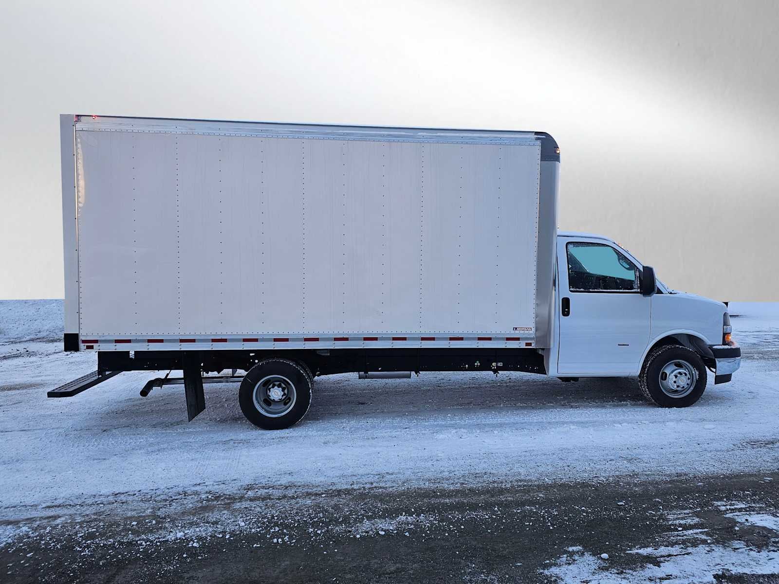 2024 Chevrolet Express Base