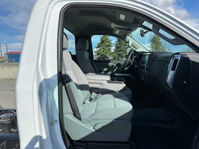 2024 Chevrolet Silverado MD LT