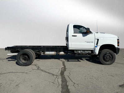 2024 Chevrolet Silverado MD LT