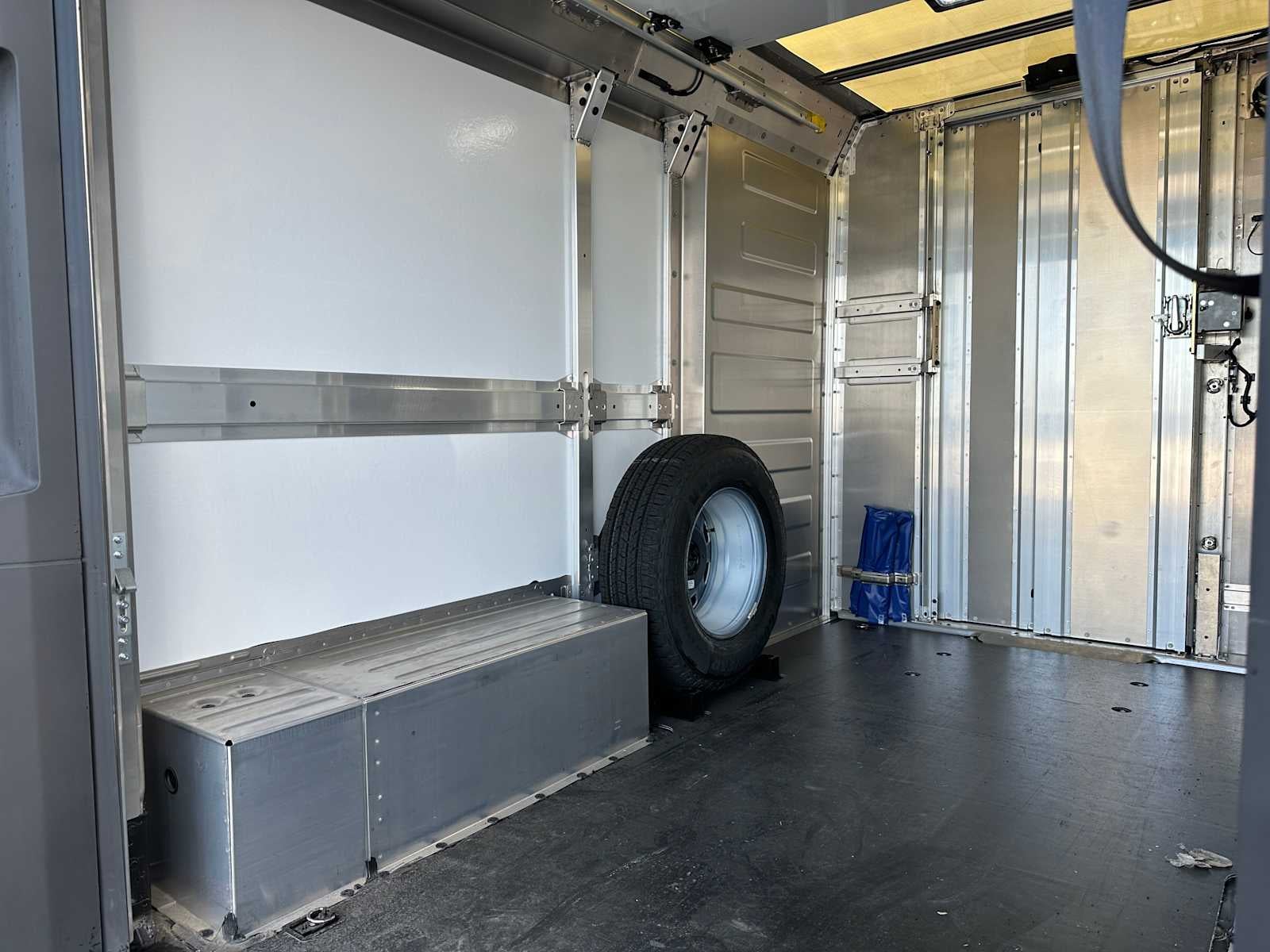 2025 Chevrolet BrightDrop 400 Base