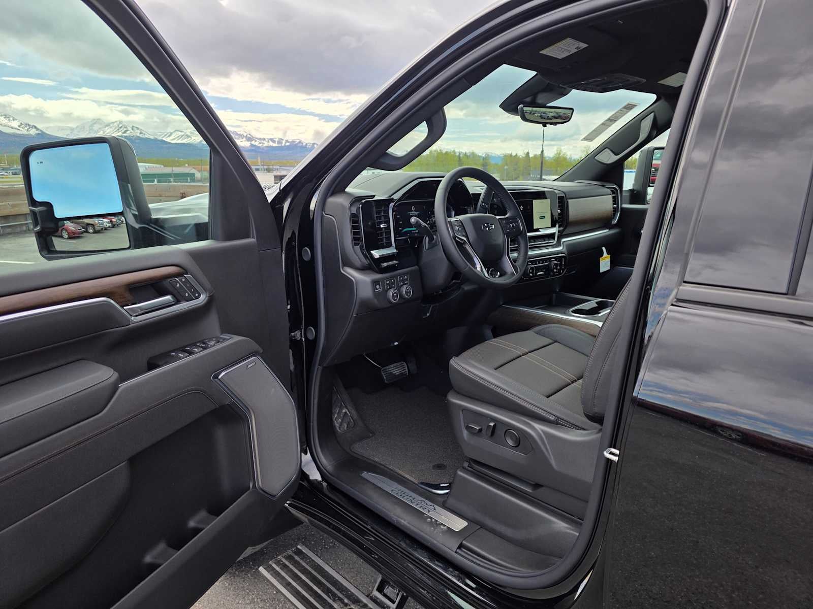 2026 Chevrolet Silverado 3500HD High Country