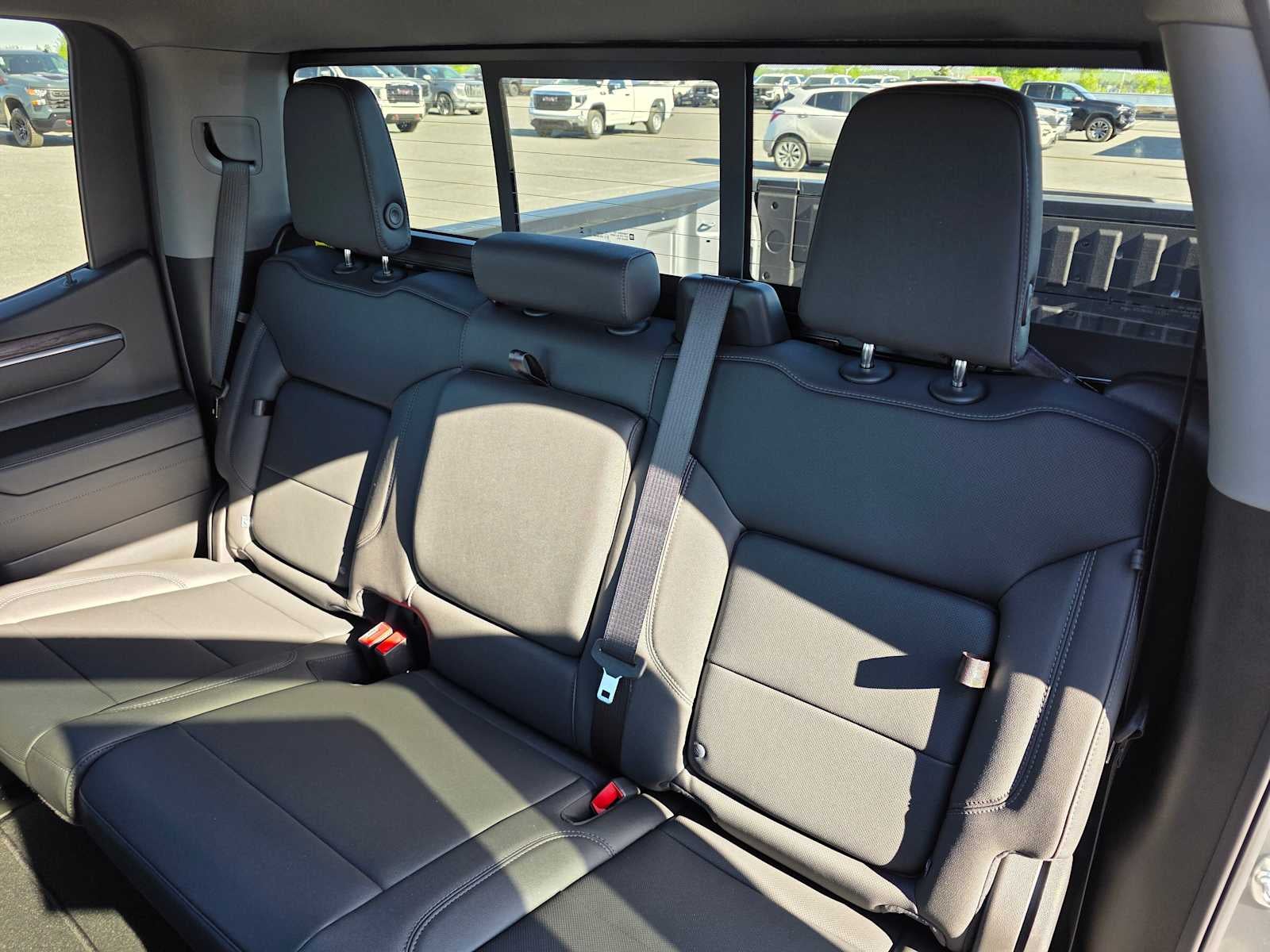 2026 GMC Sierra 1500 SLT - Photo 16