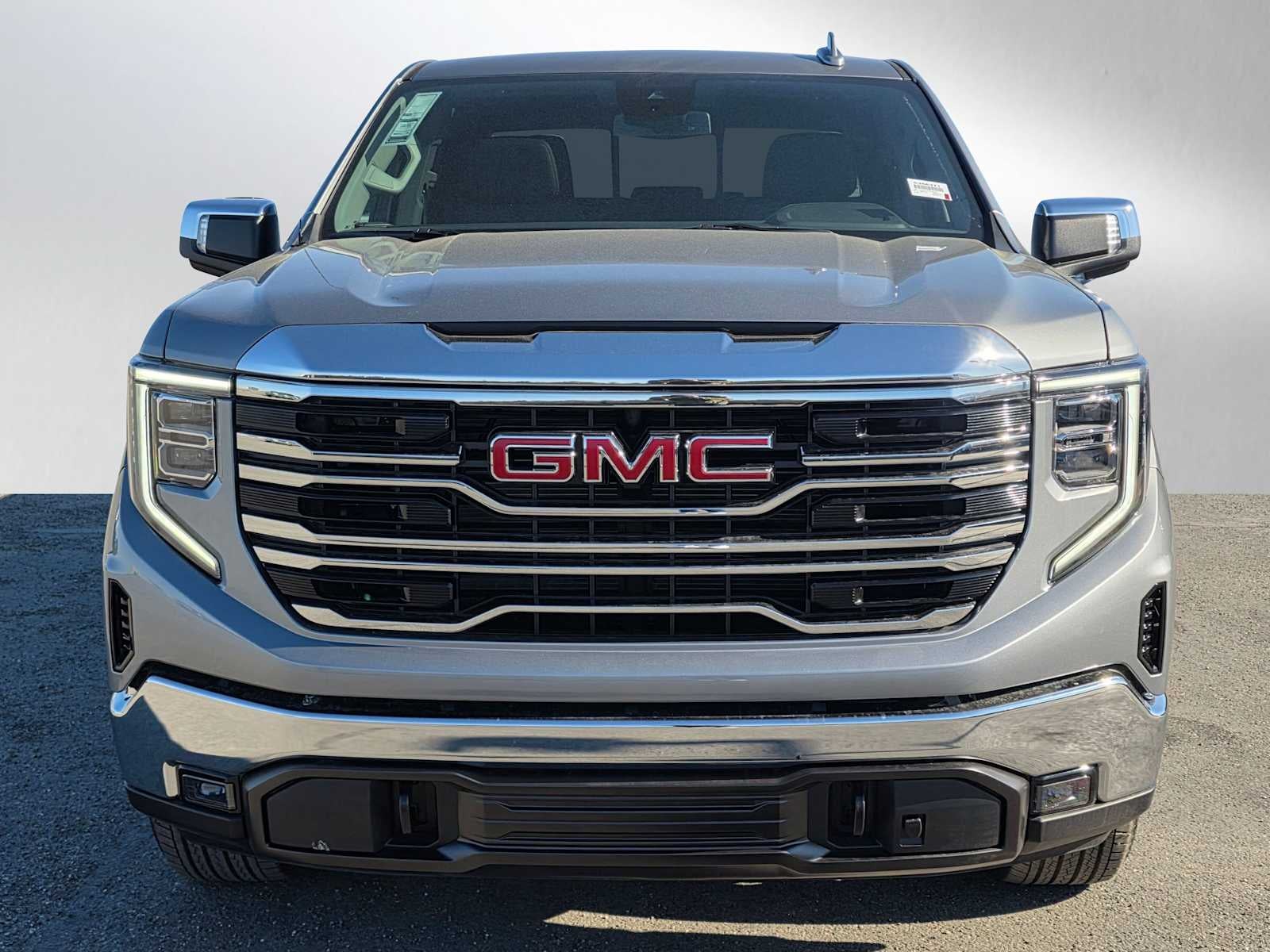 2026 GMC Sierra 1500 SLT - Photo 8