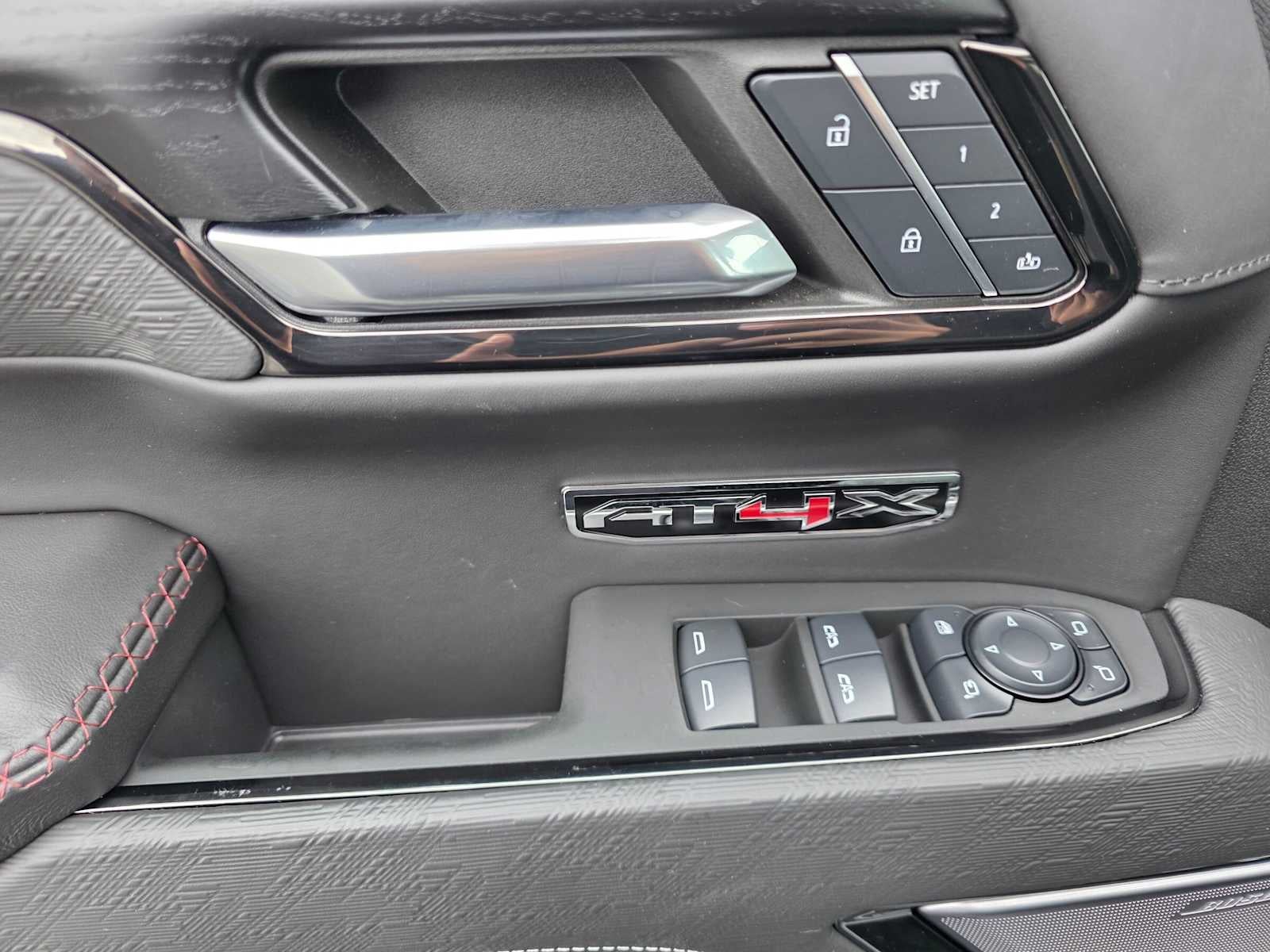 2024 GMC Sierra 1500 AT4X
