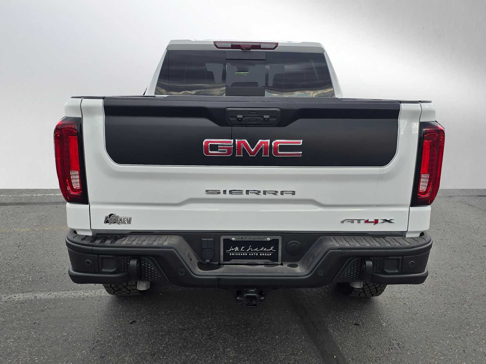 2024 GMC Sierra 1500 AT4X