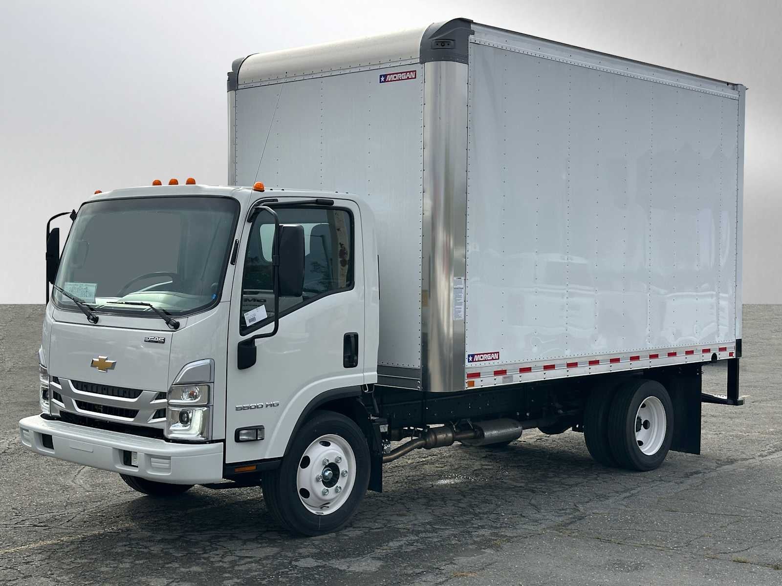 2025 Chevrolet 5500 LCF Gas Base