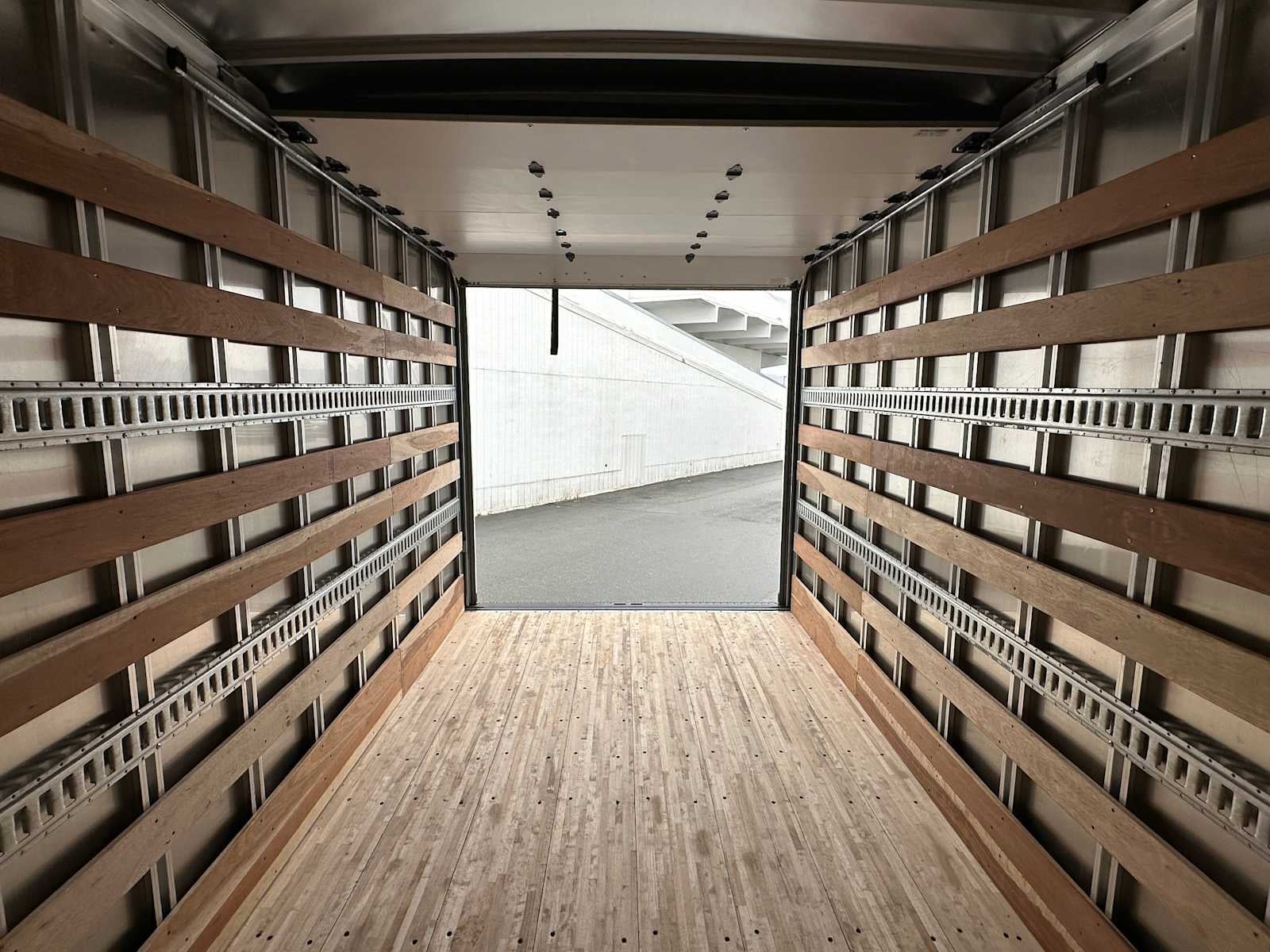 2025 Chevrolet 5500 LCF Gas Base