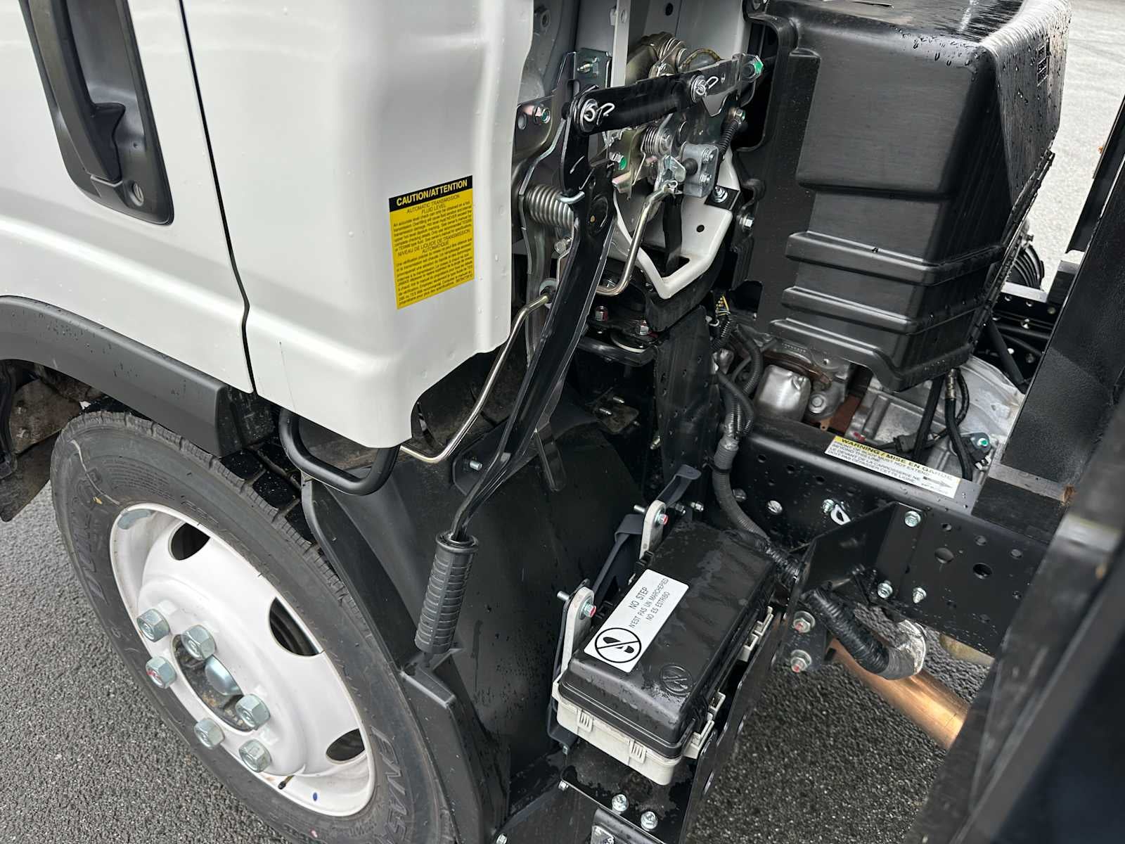 2025 Chevrolet 5500 LCF Gas Base