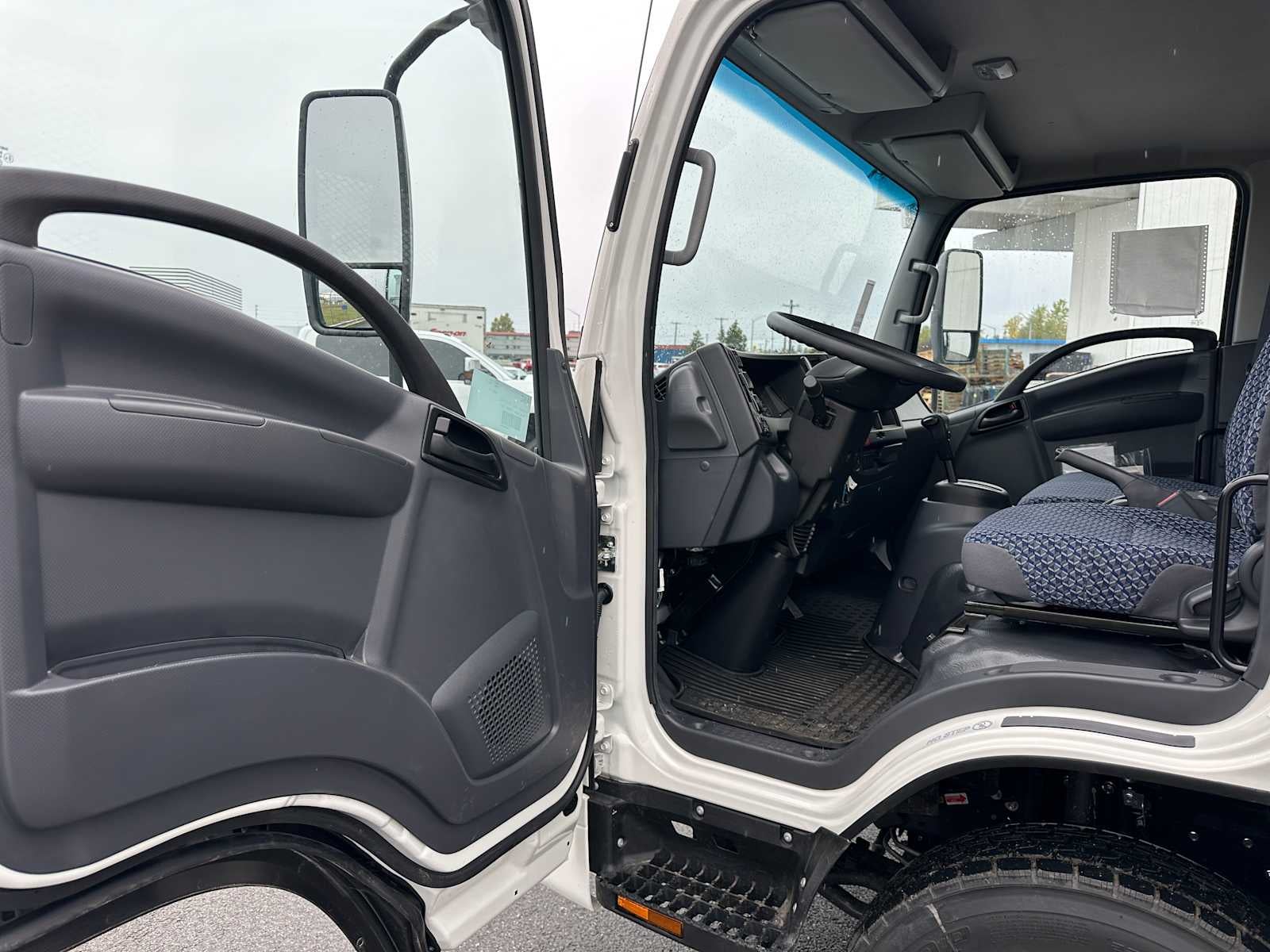 2025 Chevrolet 5500 LCF Gas Base