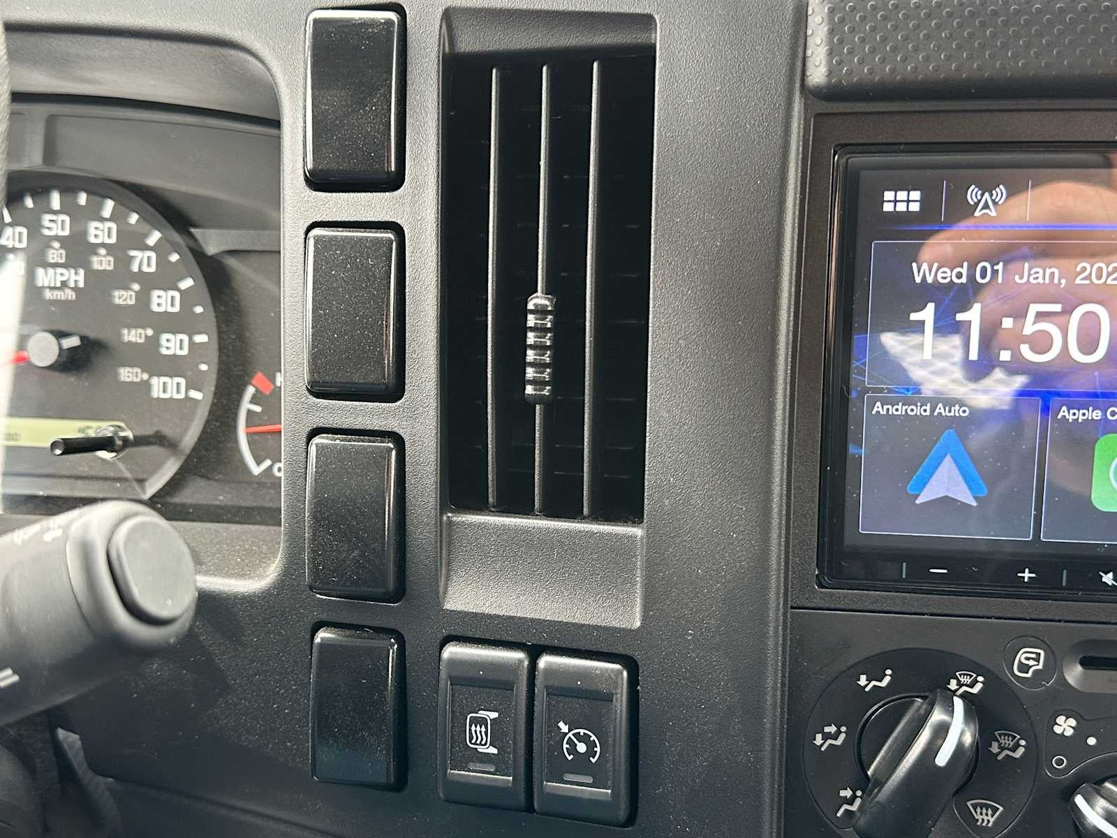 2025 Chevrolet 5500 LCF Gas Base