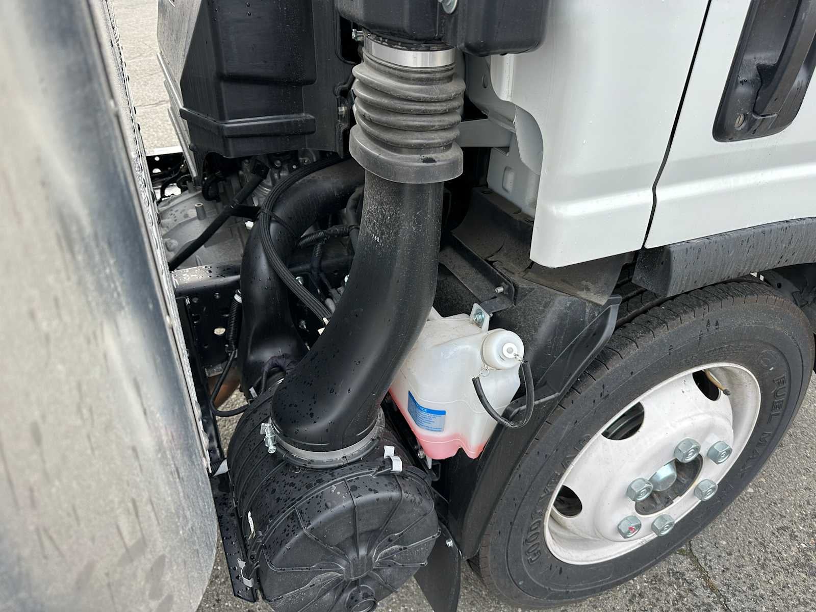 2025 Chevrolet 5500 LCF Gas Base