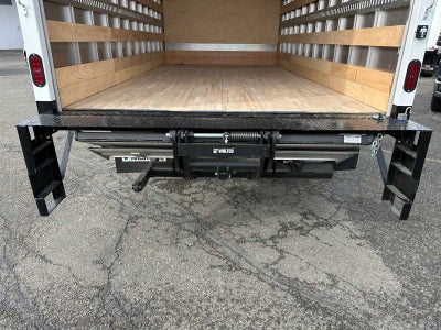 2025 Chevrolet 5500 LCF Gas Base