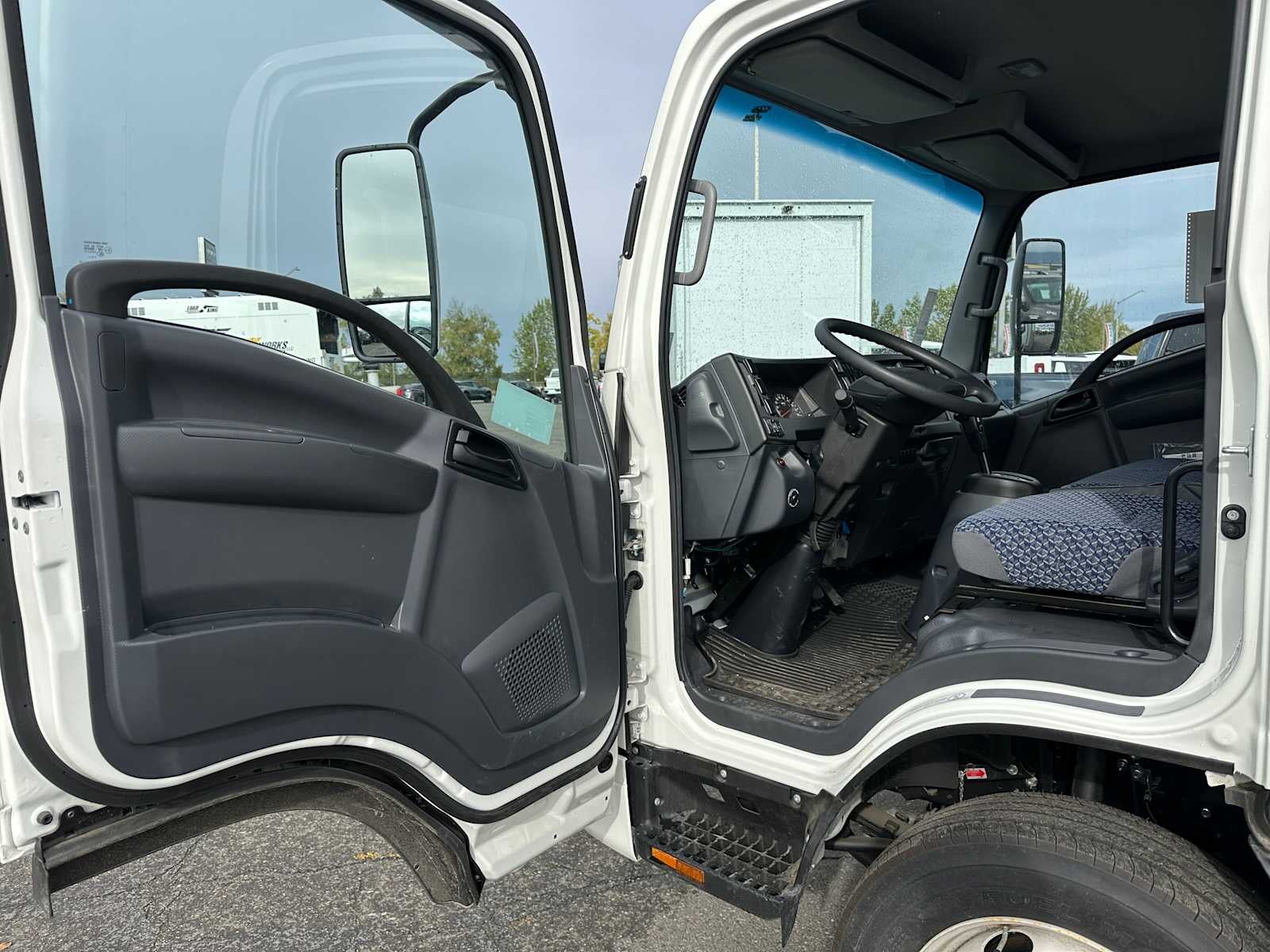 2025 Chevrolet 5500 LCF Gas Base