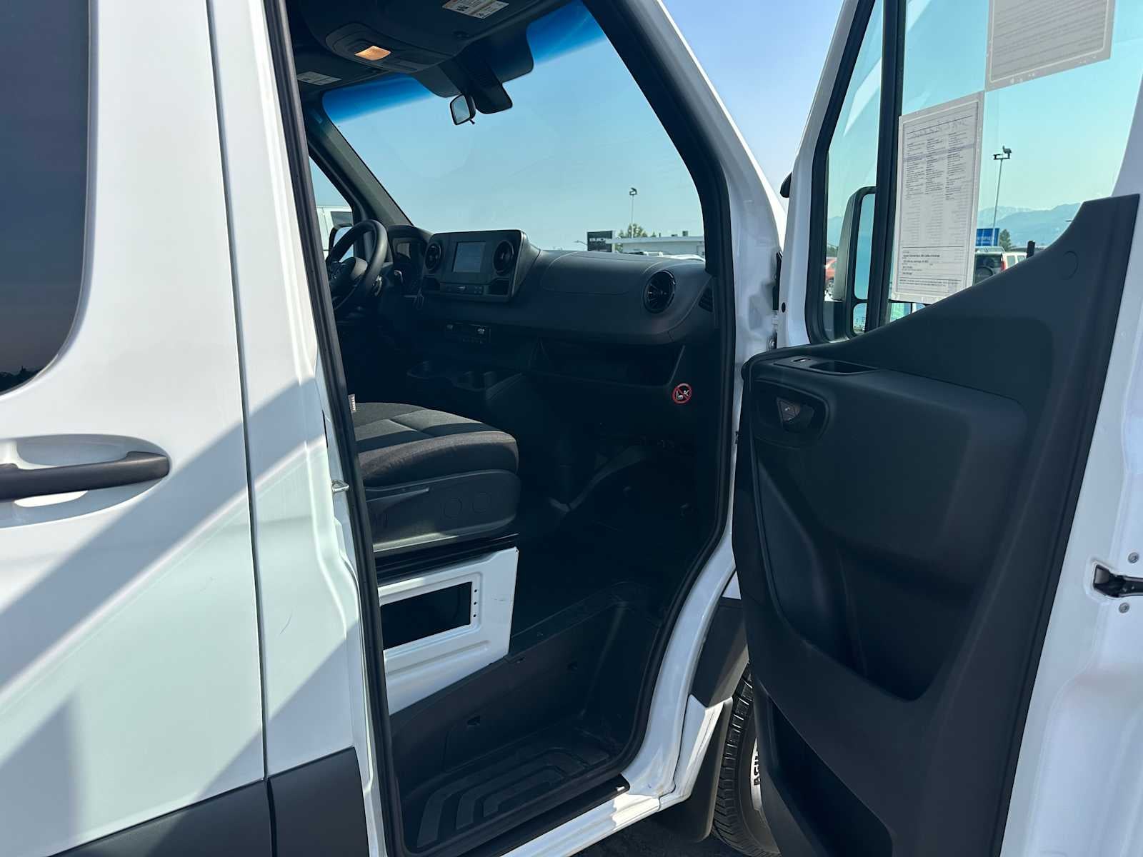 2024 Mercedes-Benz Sprinter Base