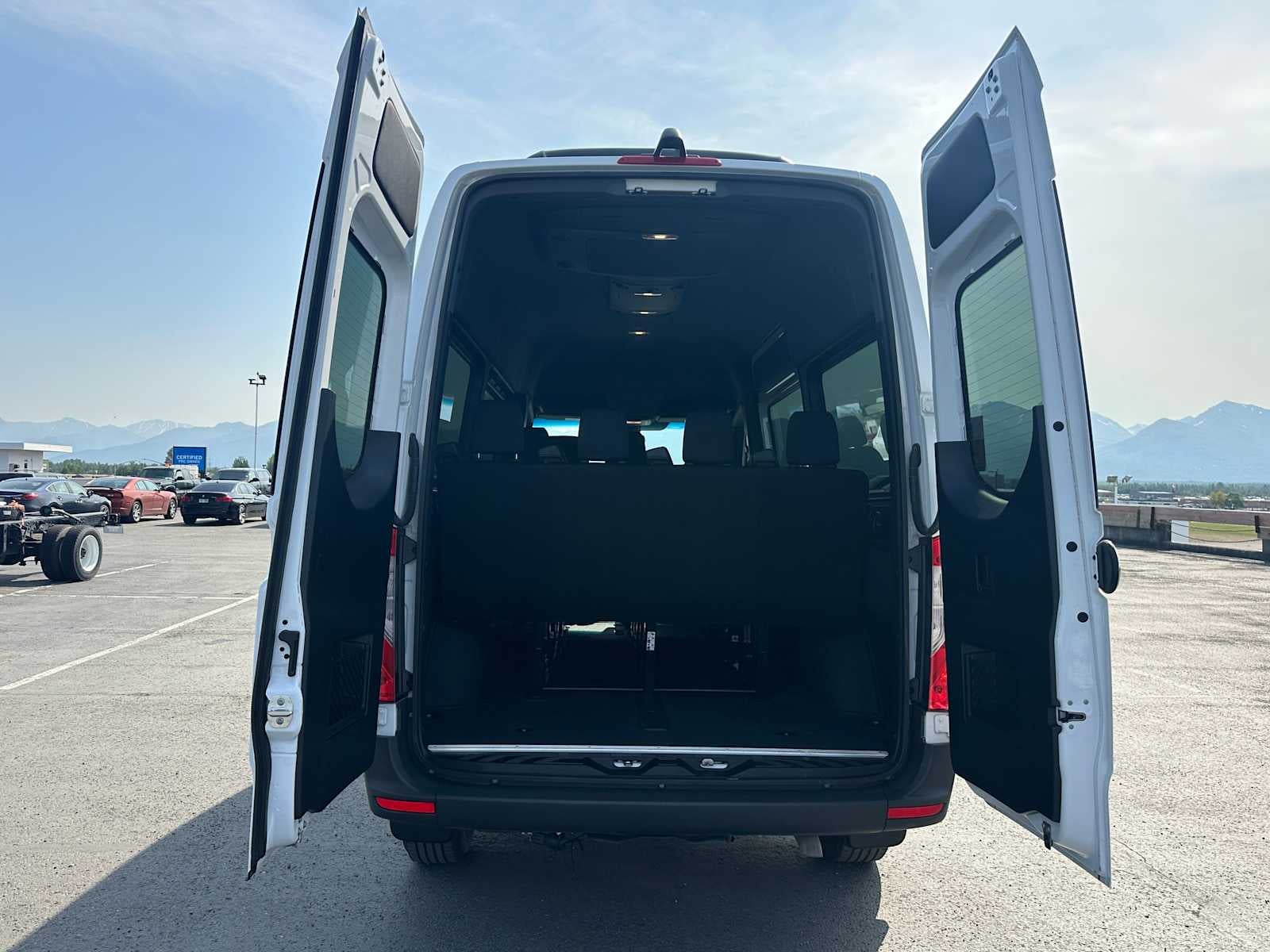 2024 Mercedes-Benz Sprinter Base