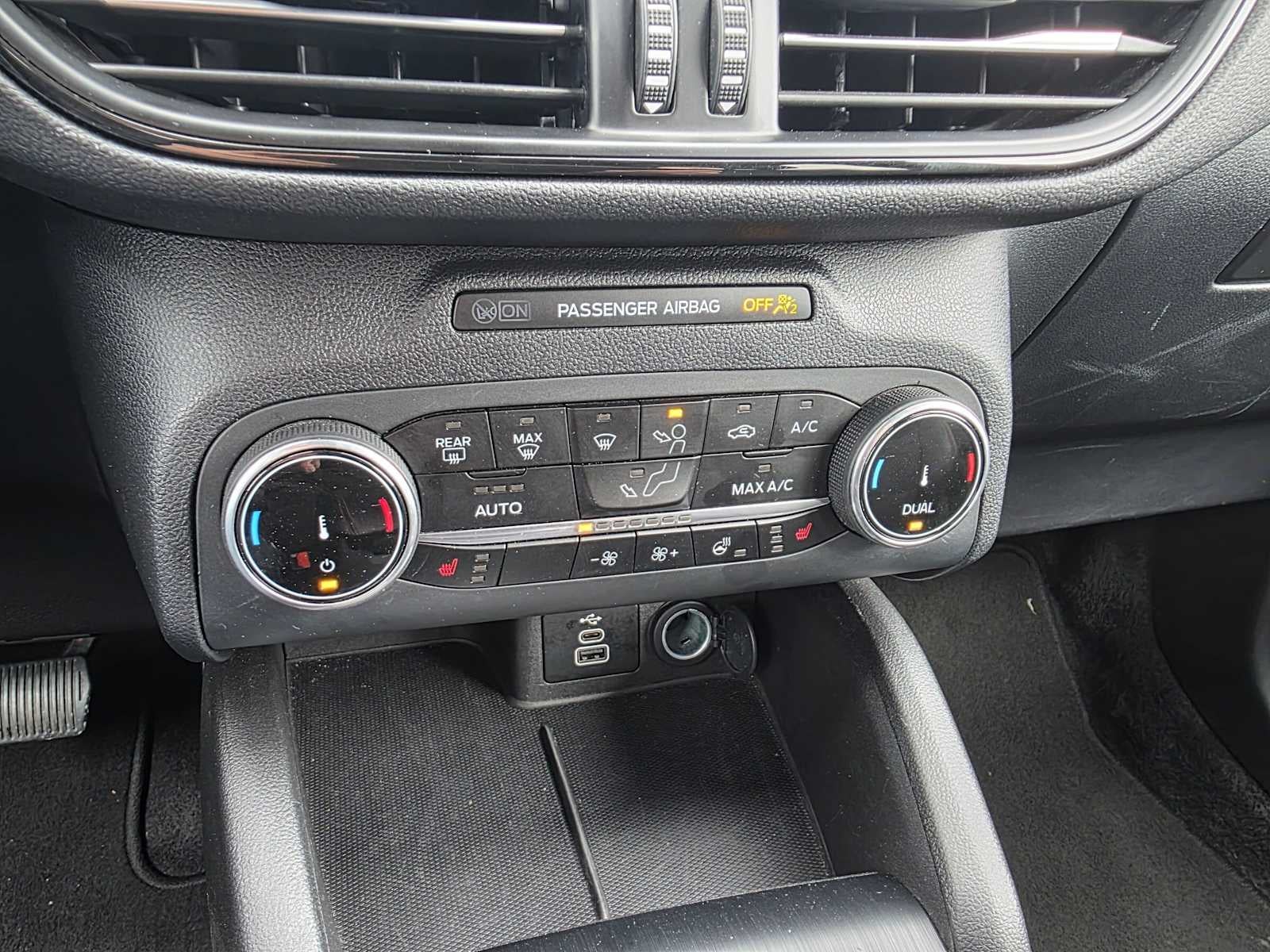 2025 Ford Escape ST-Line Select