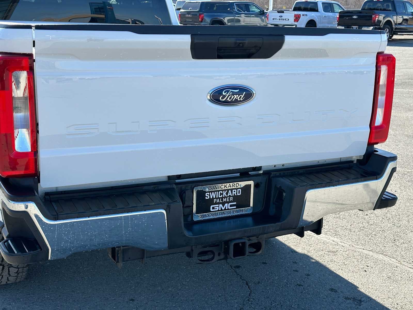2023 Ford Super Duty F-350 SRW Pickup XLT