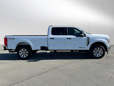 2023 Ford Super Duty F-350 SRW Pickup XLT