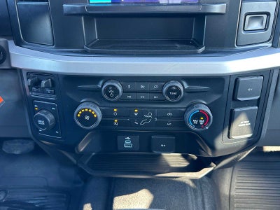 2023 Ford Super Duty F-350 SRW Pickup XLT