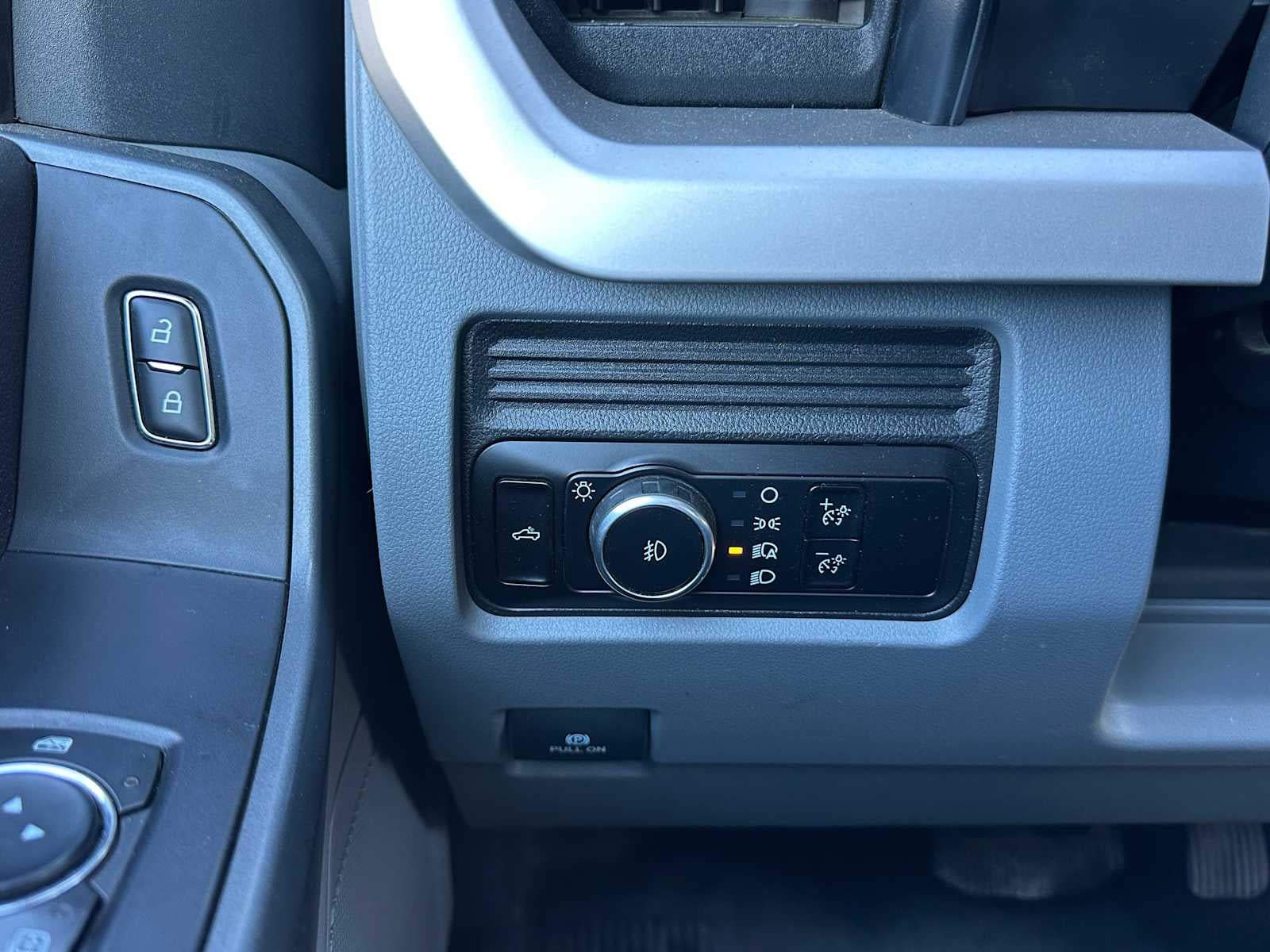 2023 Ford Super Duty F-350 SRW Pickup XLT
