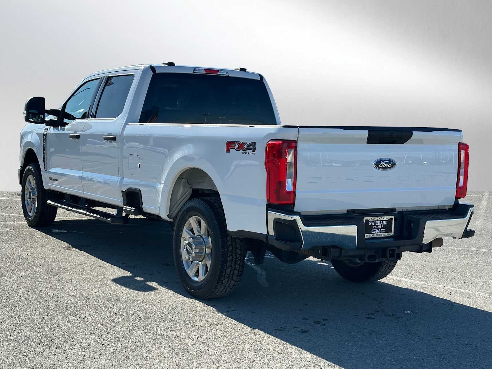 2023 Ford Super Duty F-350 SRW Pickup XLT