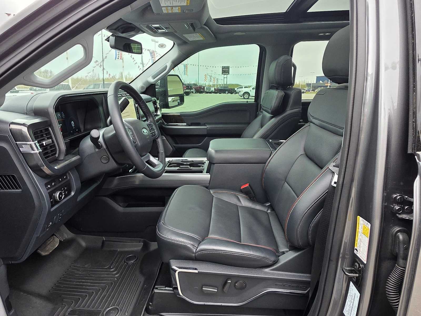 2024 Ford Super Duty F-350 SRW Pickup LARIAT