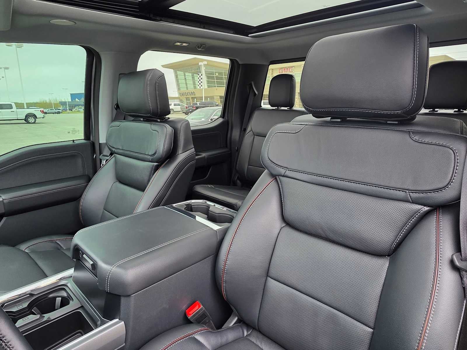 2024 Ford Super Duty F-350 SRW Pickup LARIAT