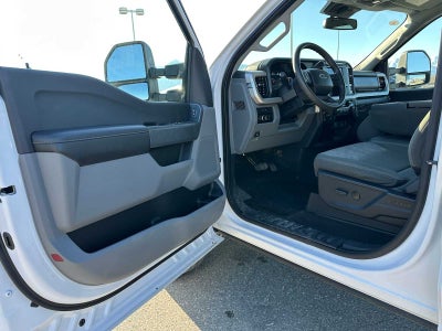 2023 Ford Super Duty F-350 SRW Pickup XLT