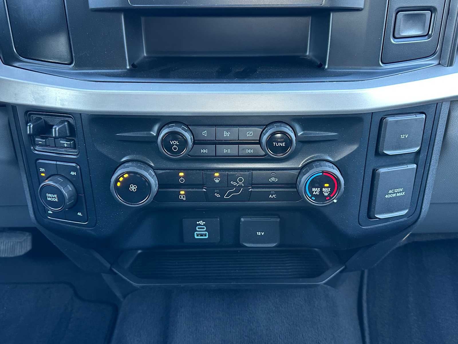 2023 Ford Super Duty F-350 SRW Pickup XLT