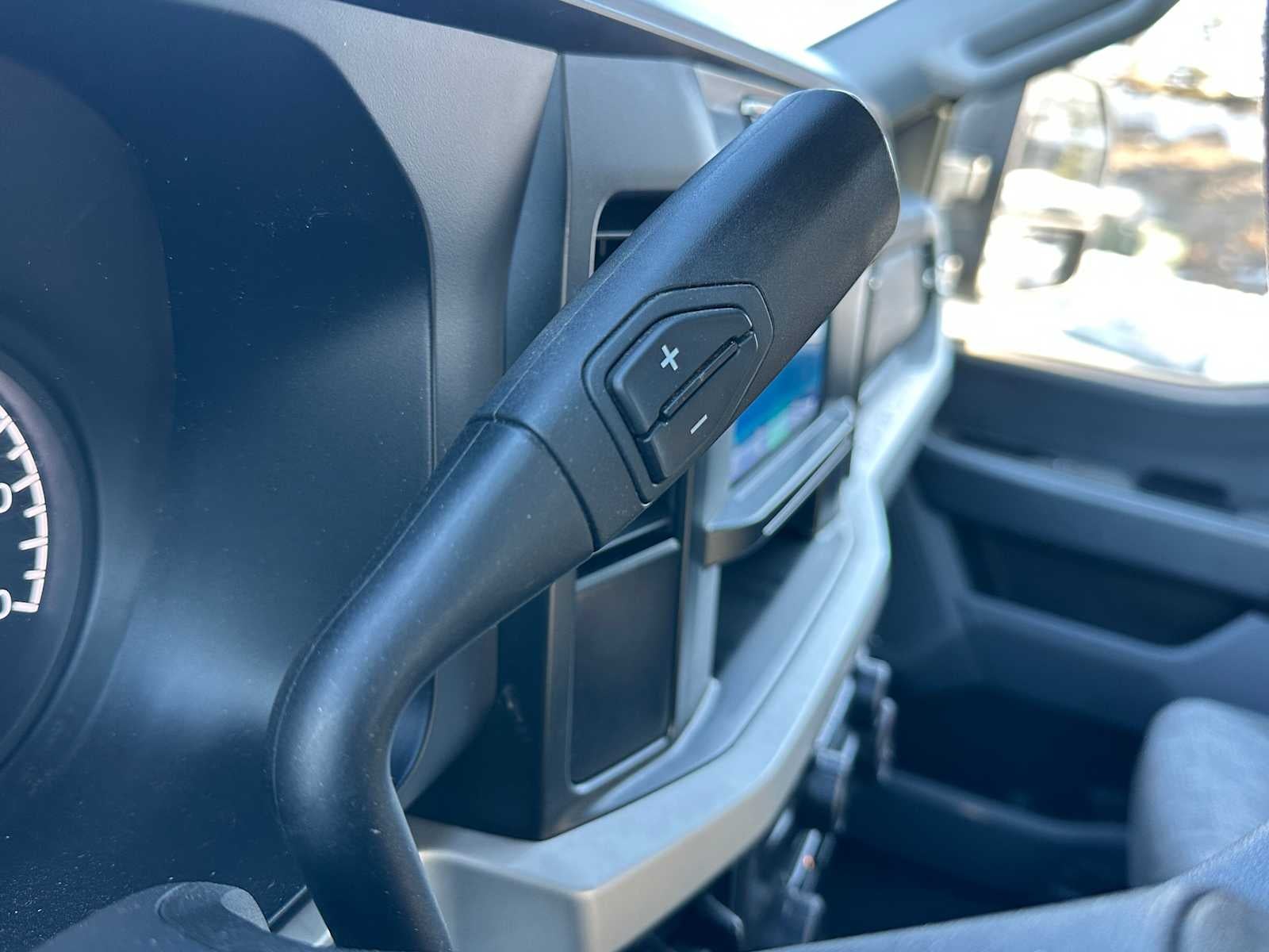 2023 Ford Super Duty F-350 SRW Pickup XLT