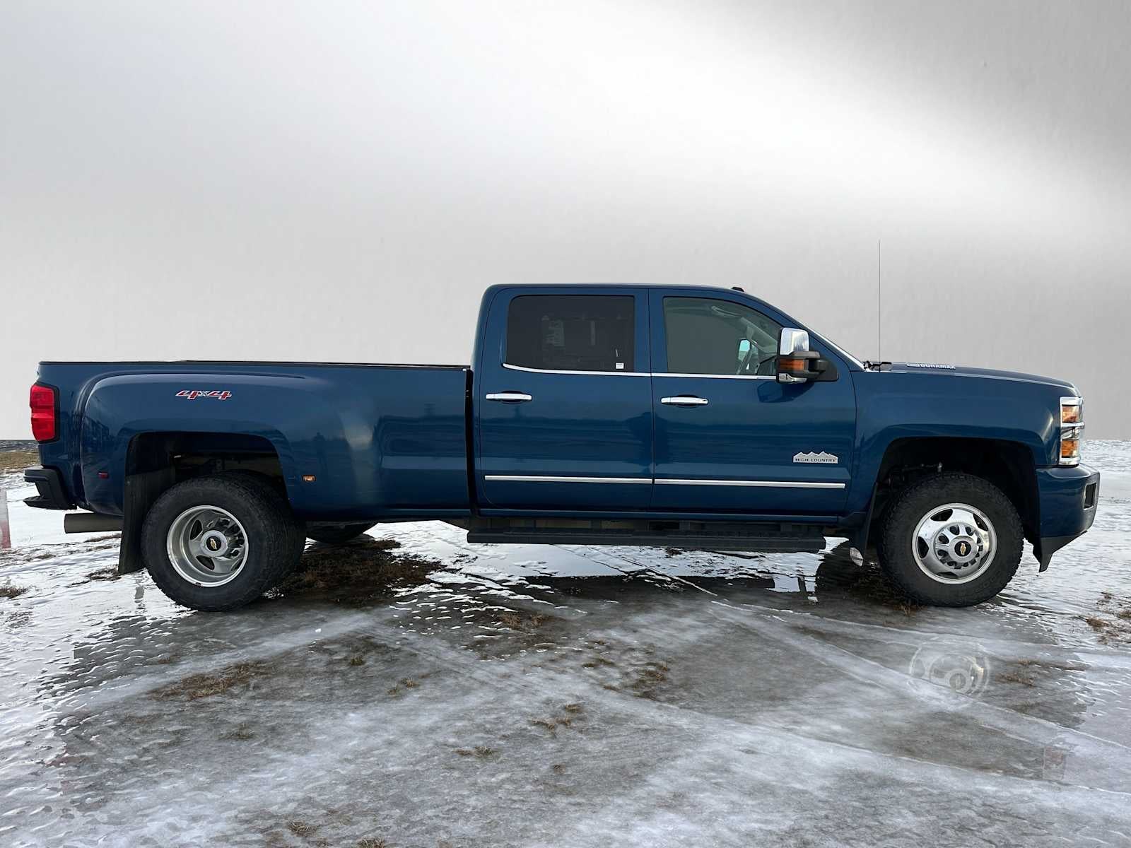 2015 Chevrolet Silverado 3500HD High Country