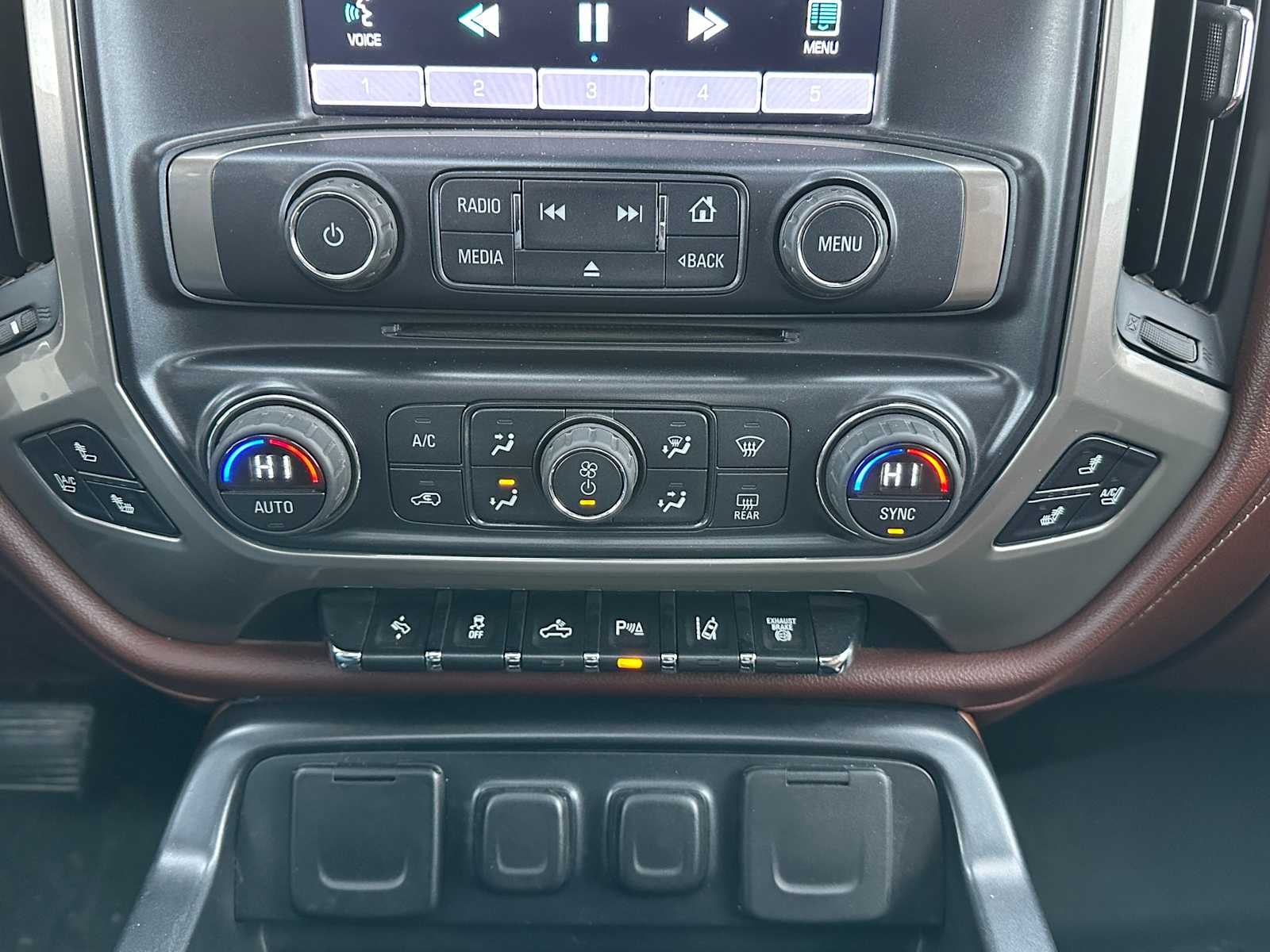 2015 Chevrolet Silverado 3500HD High Country