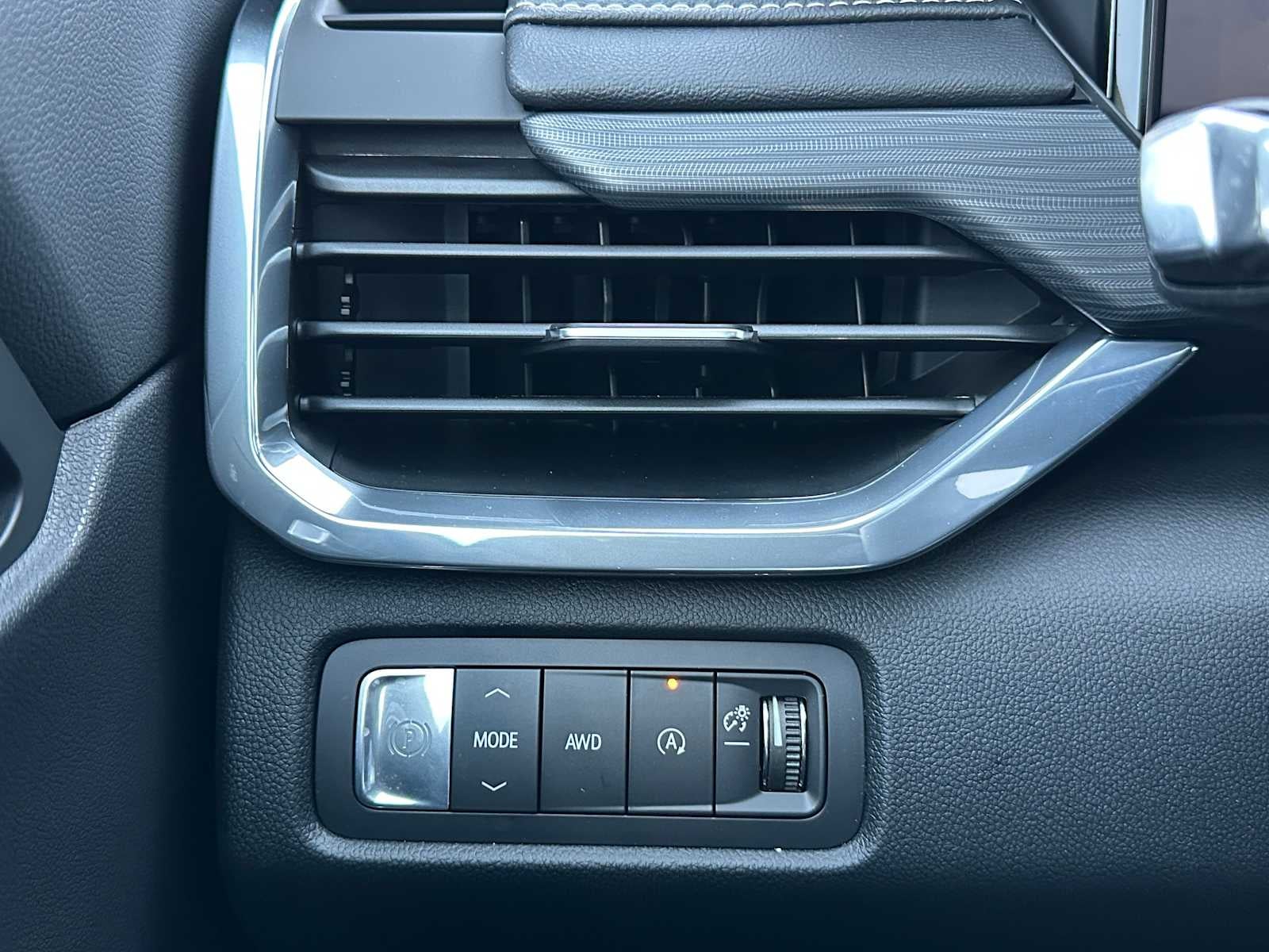 2026 GMC Acadia AWD Elevation