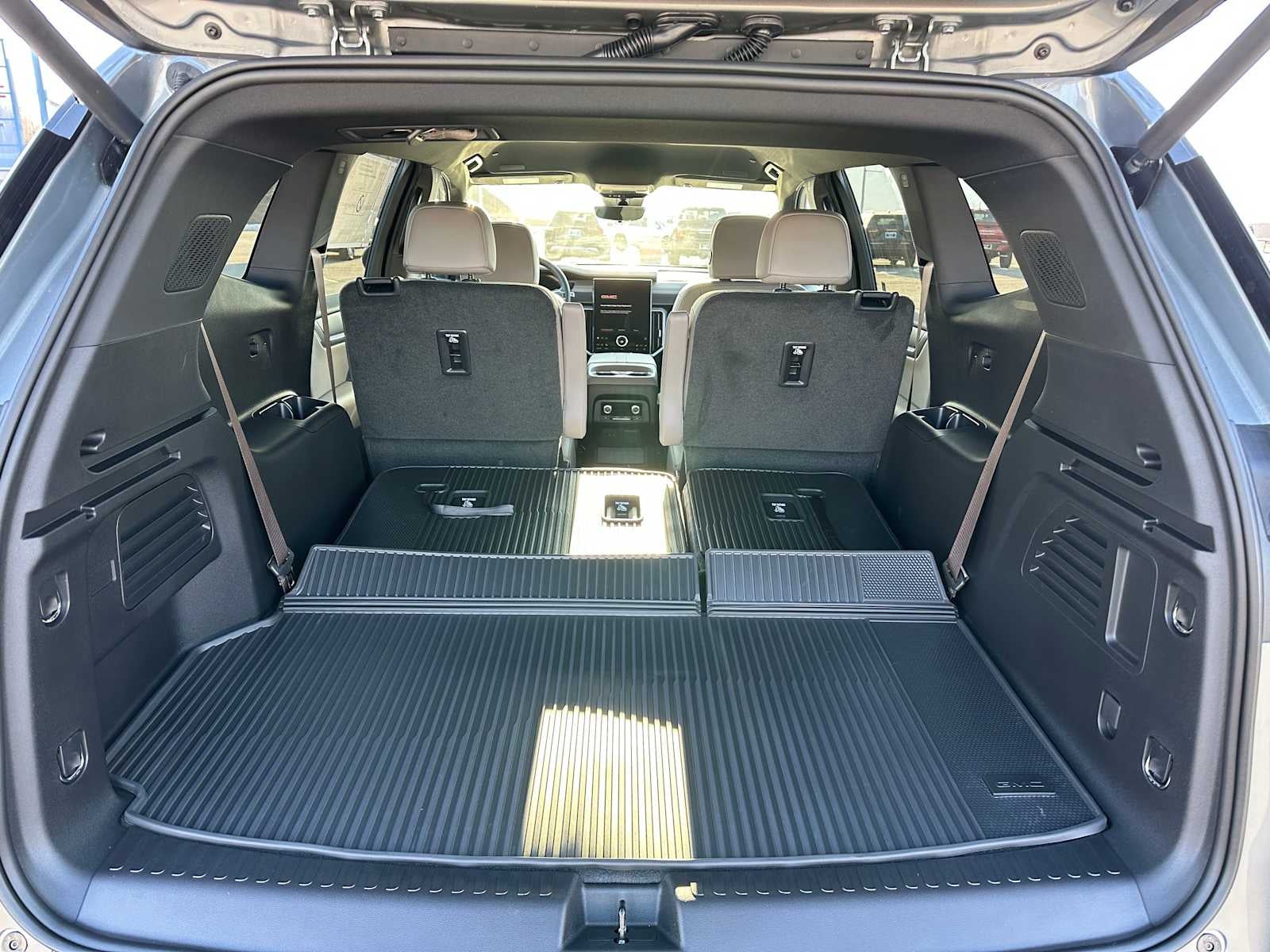 2026 GMC Acadia AWD Elevation