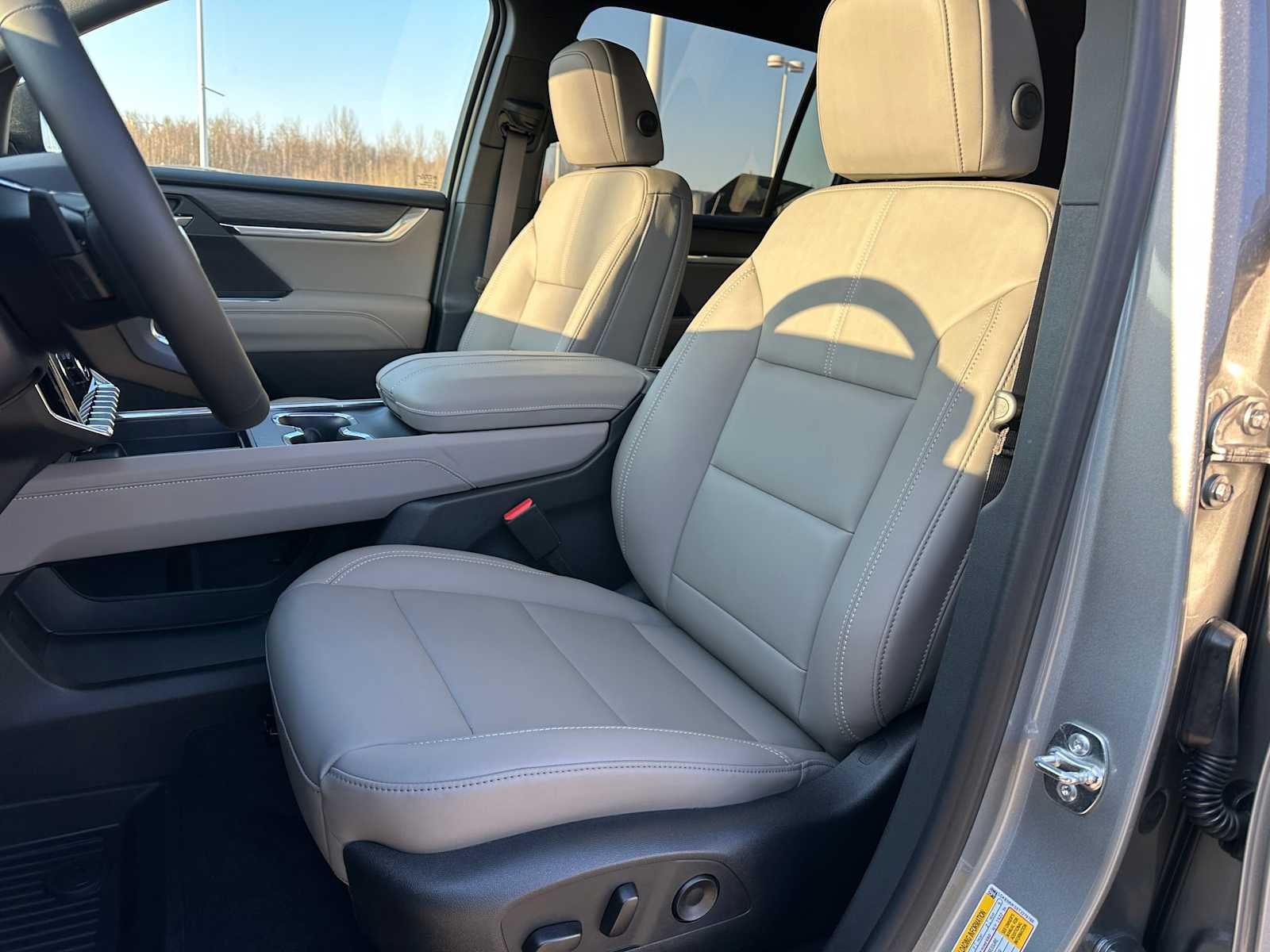 2026 GMC Acadia AWD Elevation