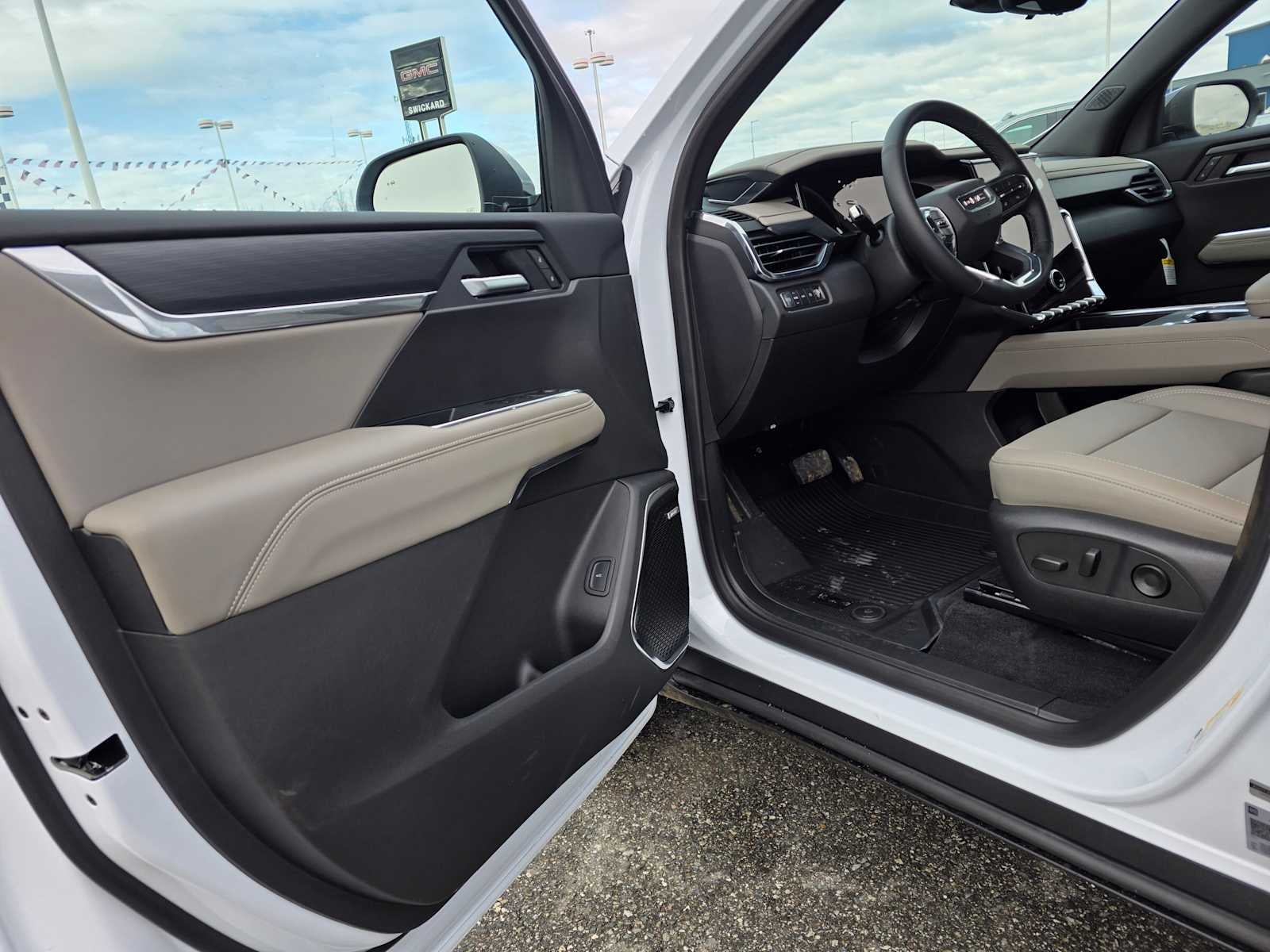 2026 GMC Acadia AWD Elevation