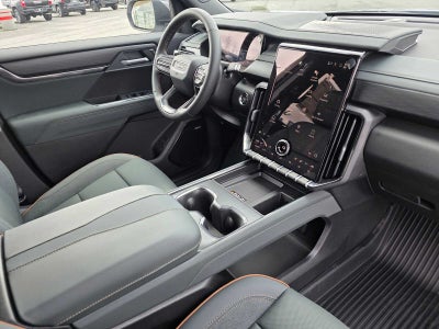 2026 GMC Acadia AWD AT4