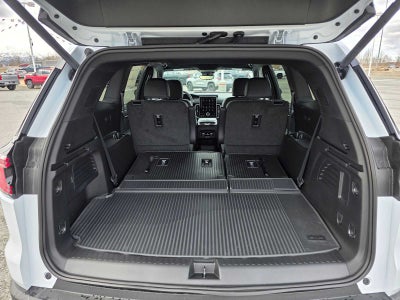 2026 GMC Acadia AWD AT4