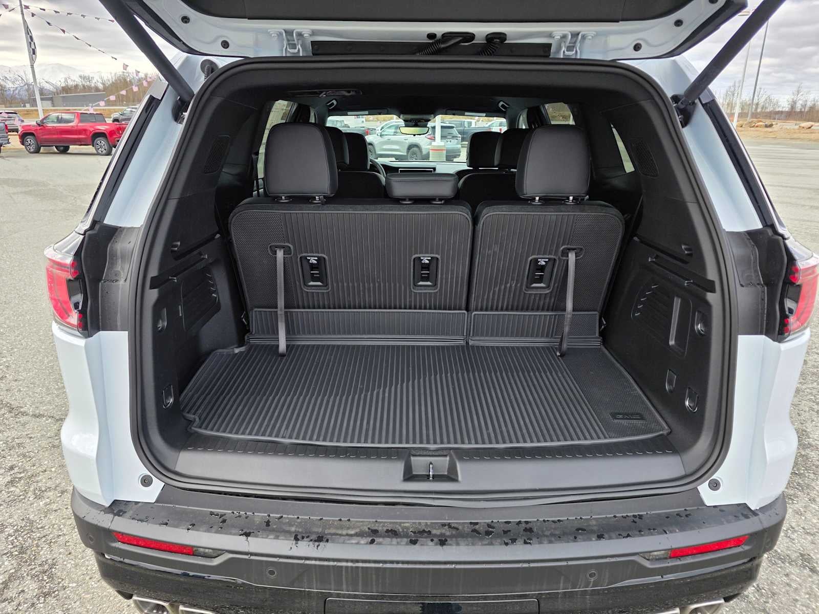 2026 GMC Acadia AWD AT4